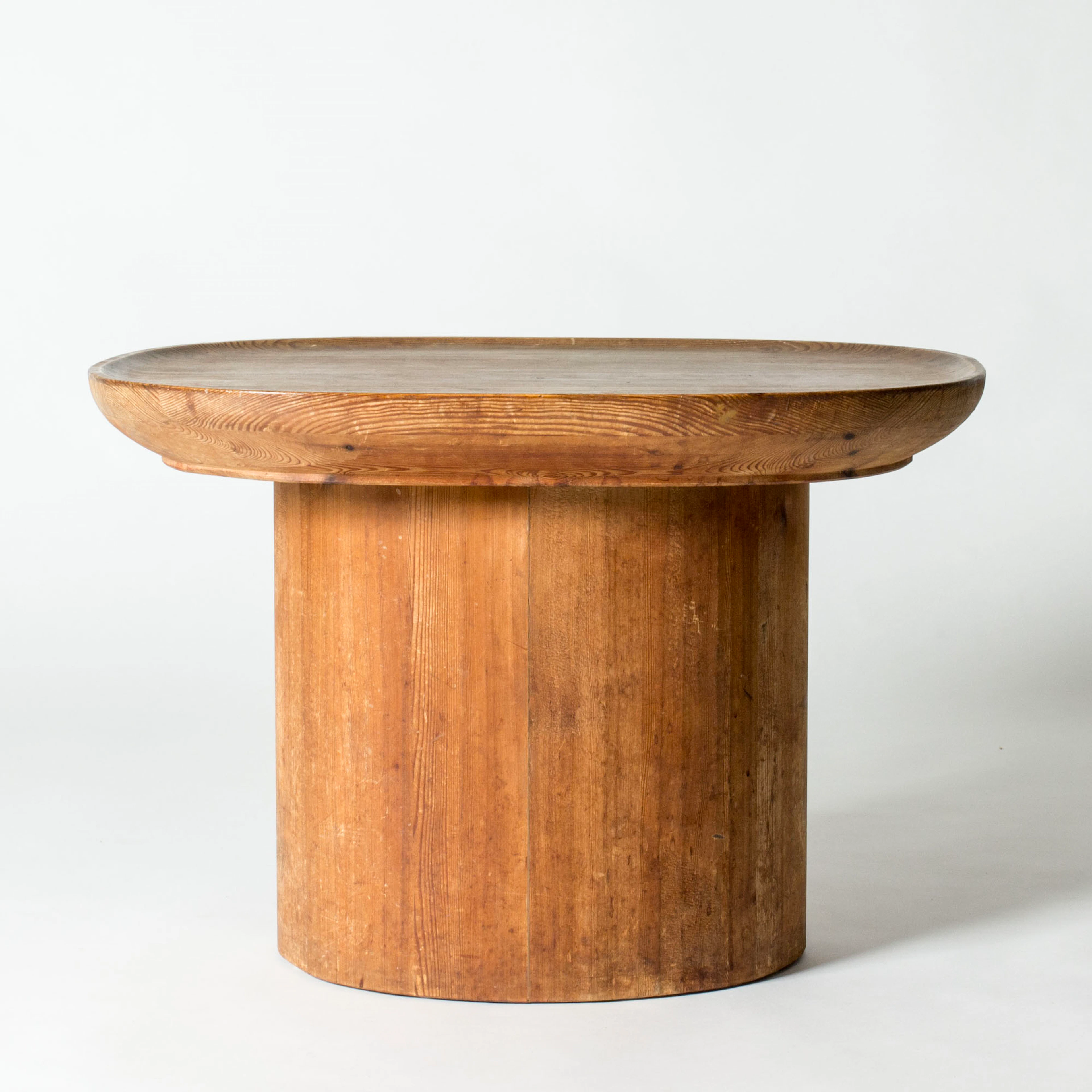 “Utö” console table by Axel Einar Hjorth