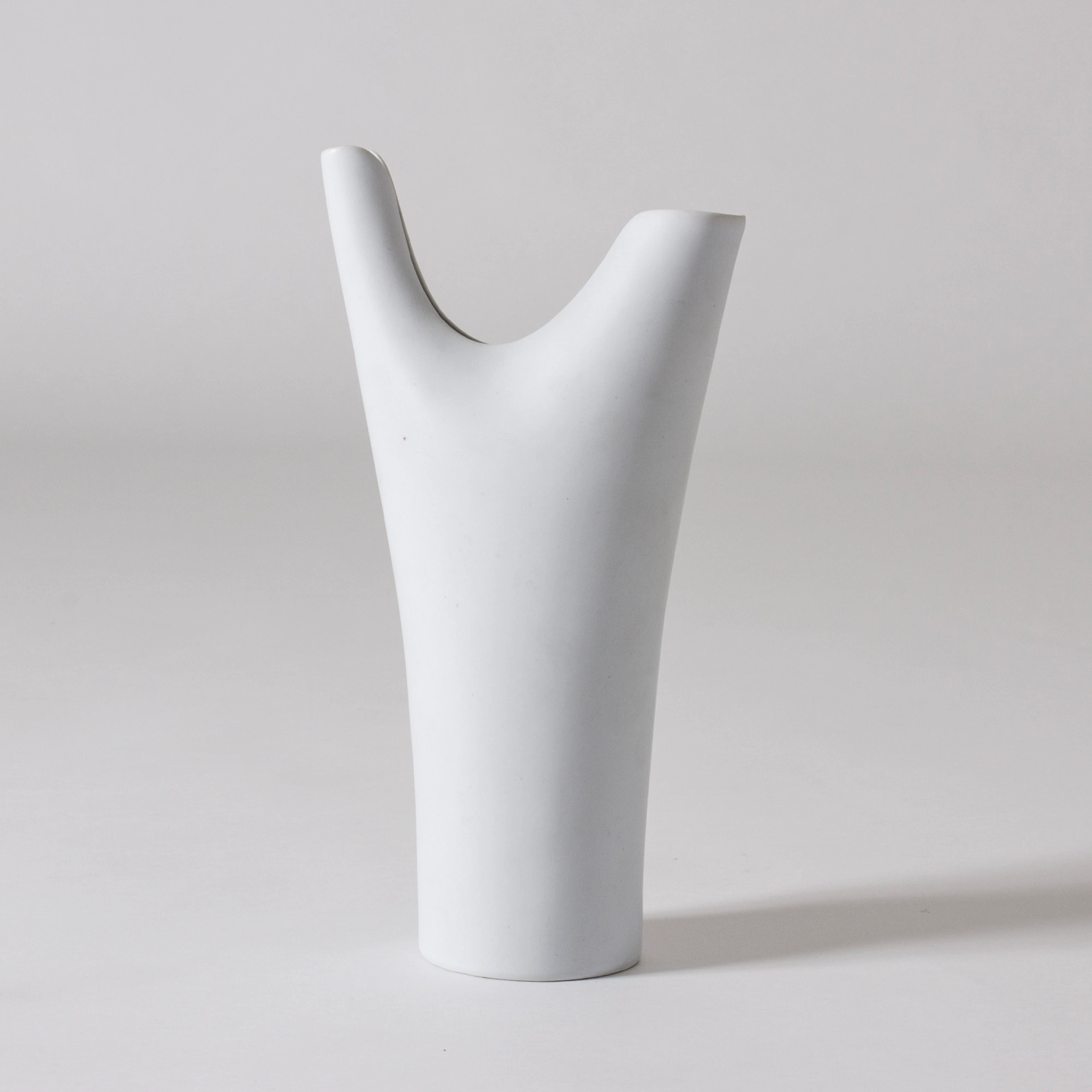 “Veckla” vase by Stig Lindberg