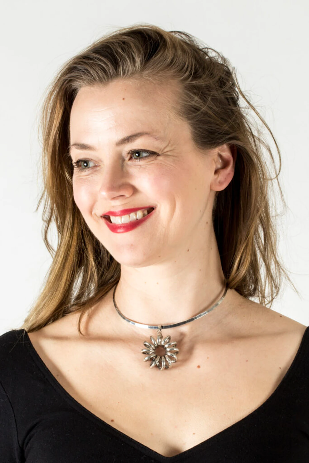 Silver neckring by Göran Kuhlin