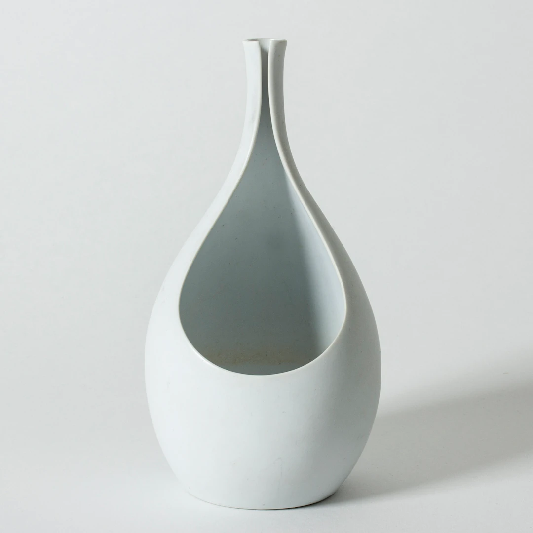 “Pungo” vase by Stig Lindberg