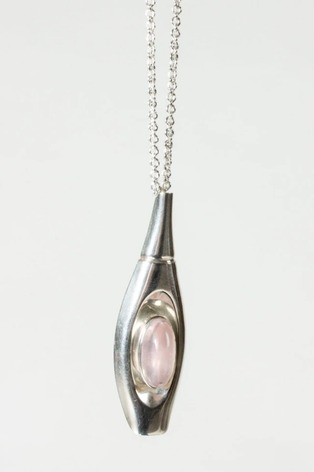 Midcentury silver and rose quartz pendant by Elis Kauppi