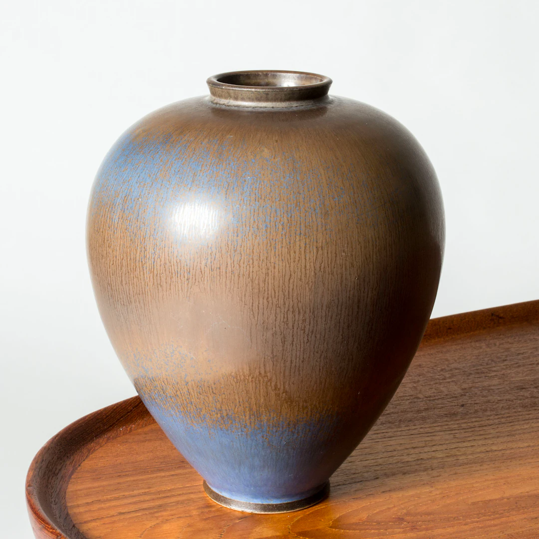 Stoneware vase by Berndt Friberg