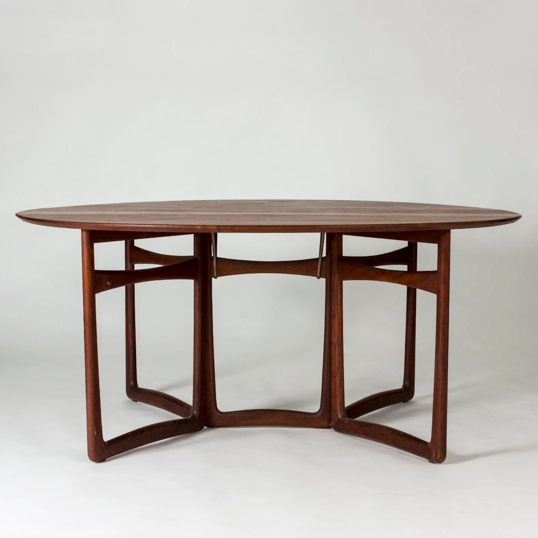 Dining table by Peter Hvidt and Orla Møllgaard