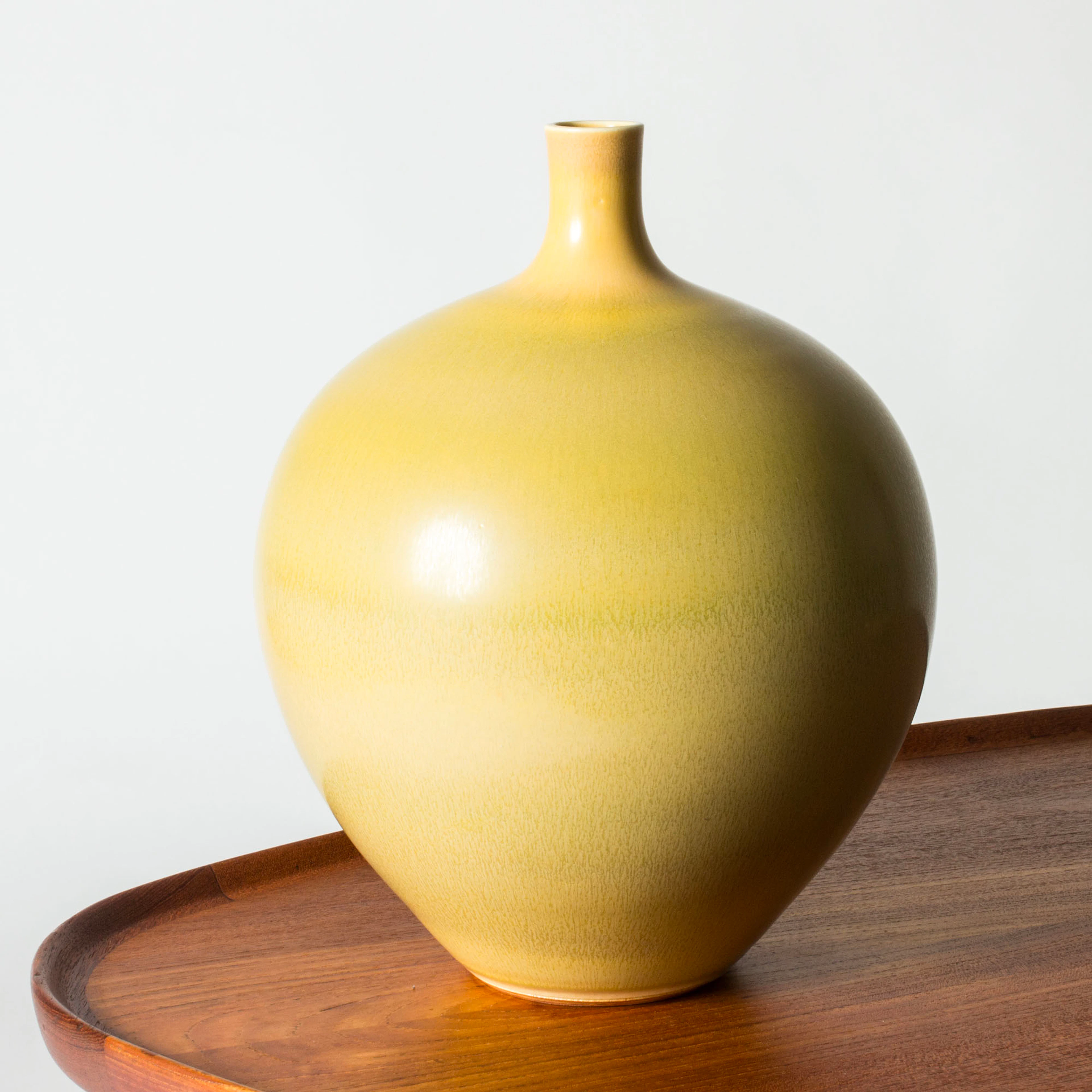 Stoneware vase by Berndt Friberg
