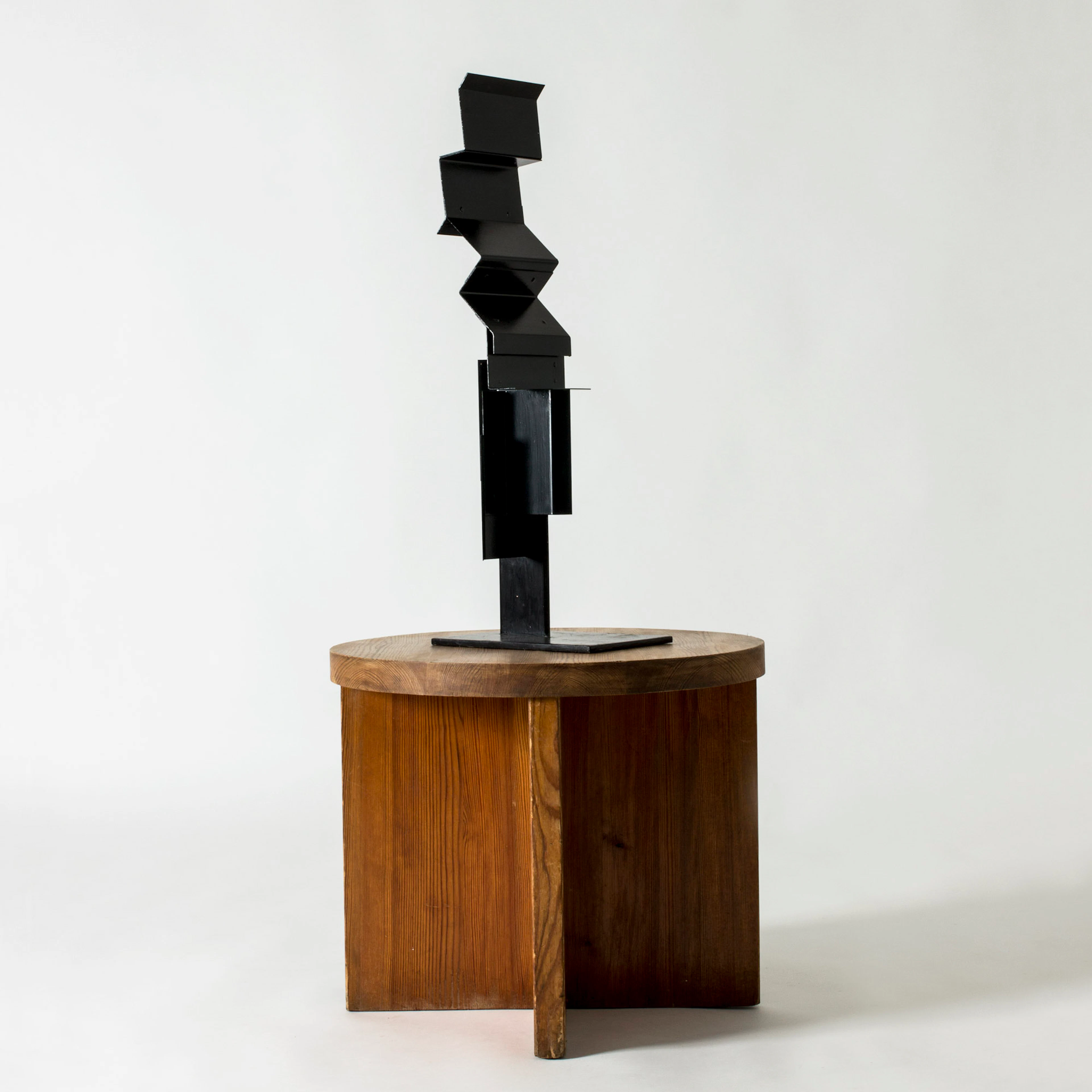 Sculpture “P16” by Lars Erik Falk
