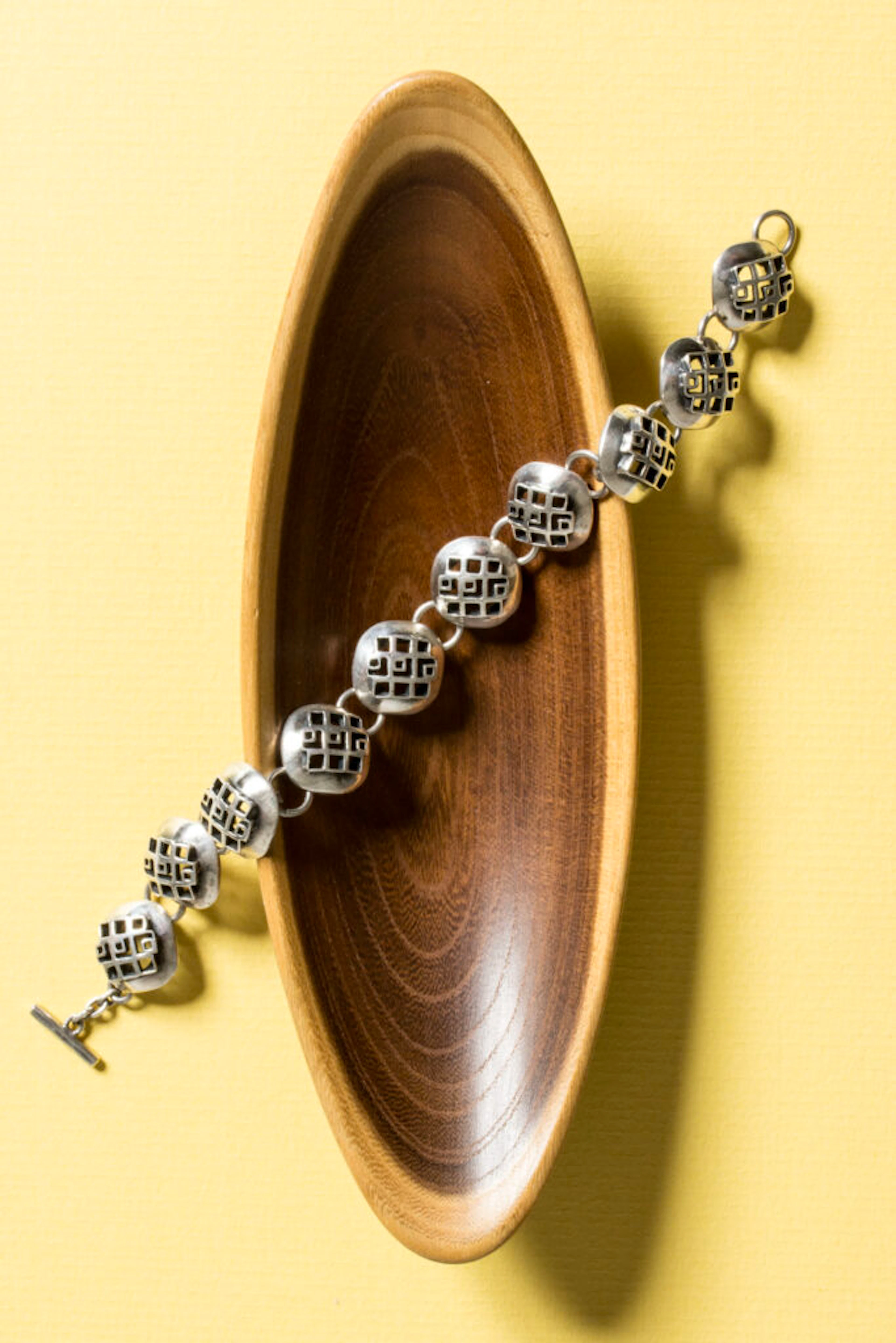 Modernist silver bracelet by Liisa Vitali