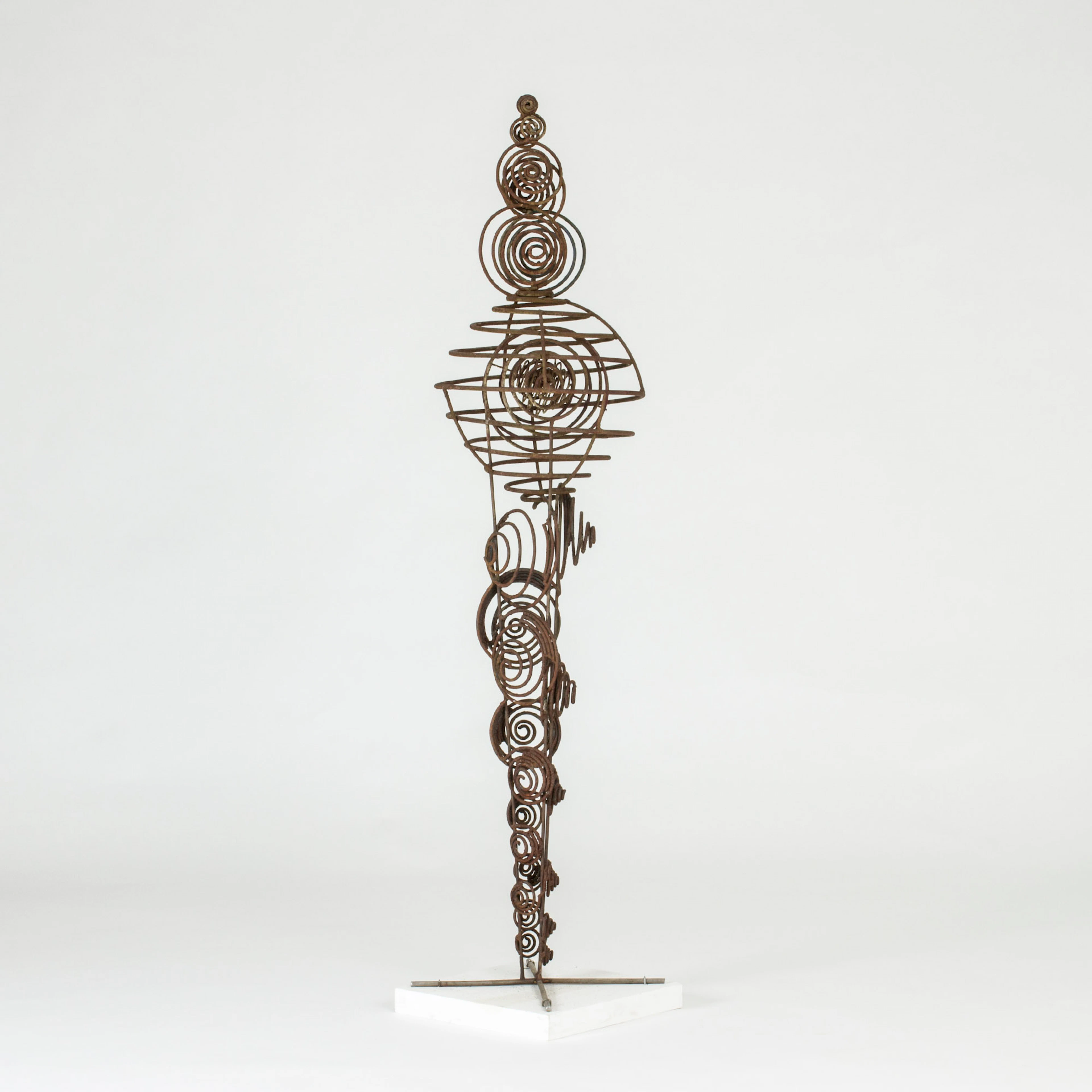 “From the core” sculpture by Fred Leyman