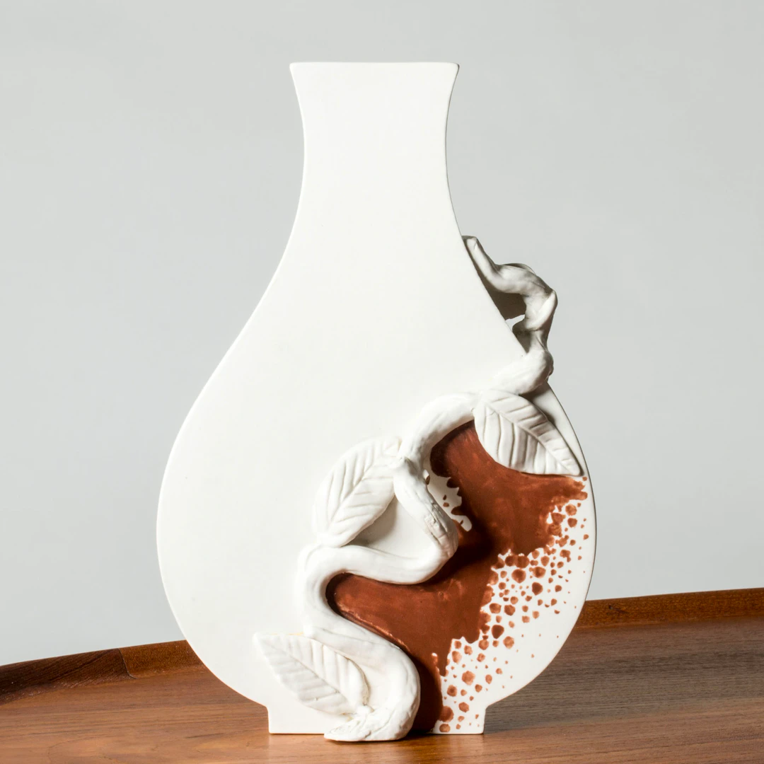 Unique “Surrea” vase by Wilhelm Kåge