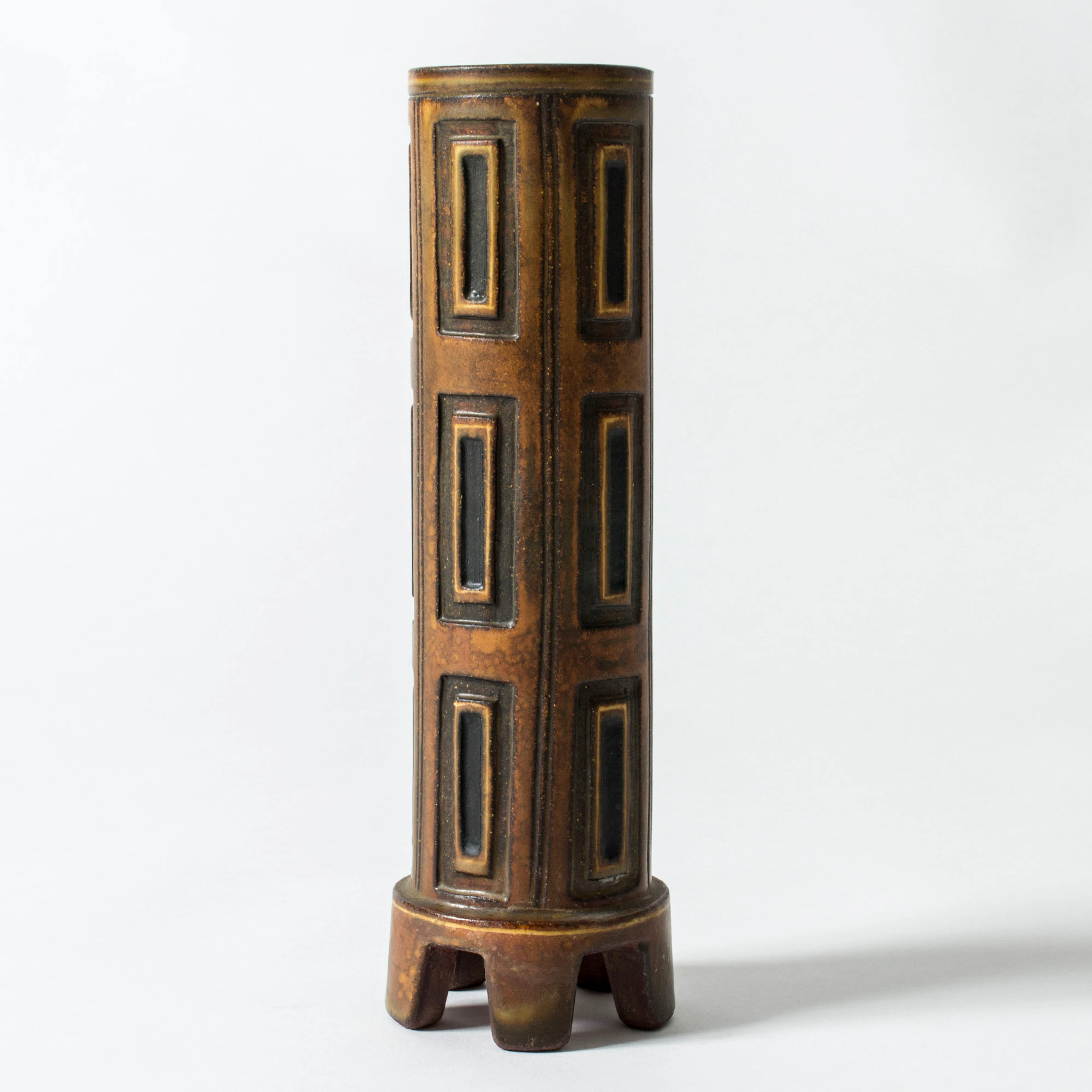 “Farsta Rust” vase by Wilhelm Kåge
