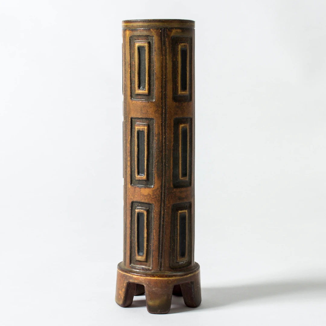 “Farsta Rust” vase by Wilhelm Kåge