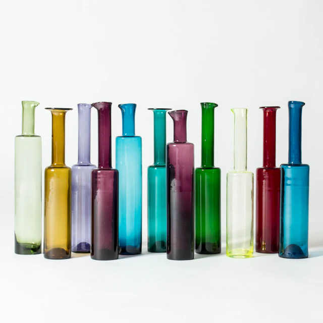 Glass vessels by Nanny Still