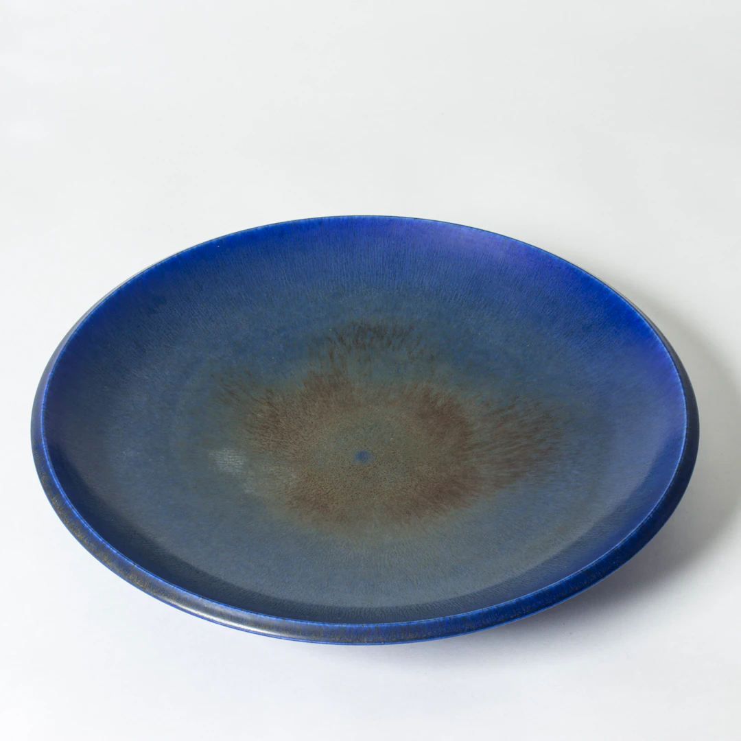 Stoneware platter by Berndt Friberg