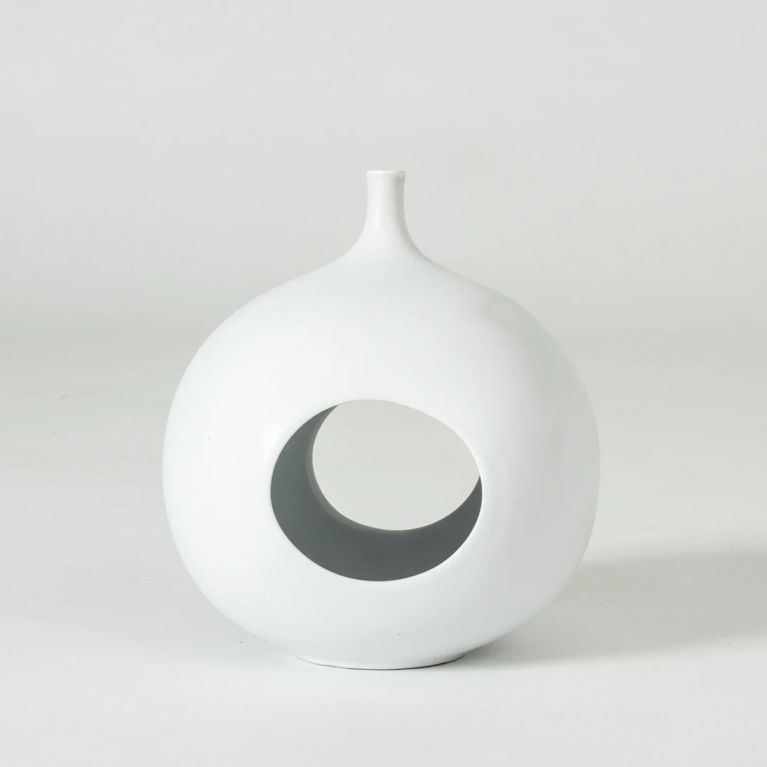“Pungo” vase by Stig Lindberg