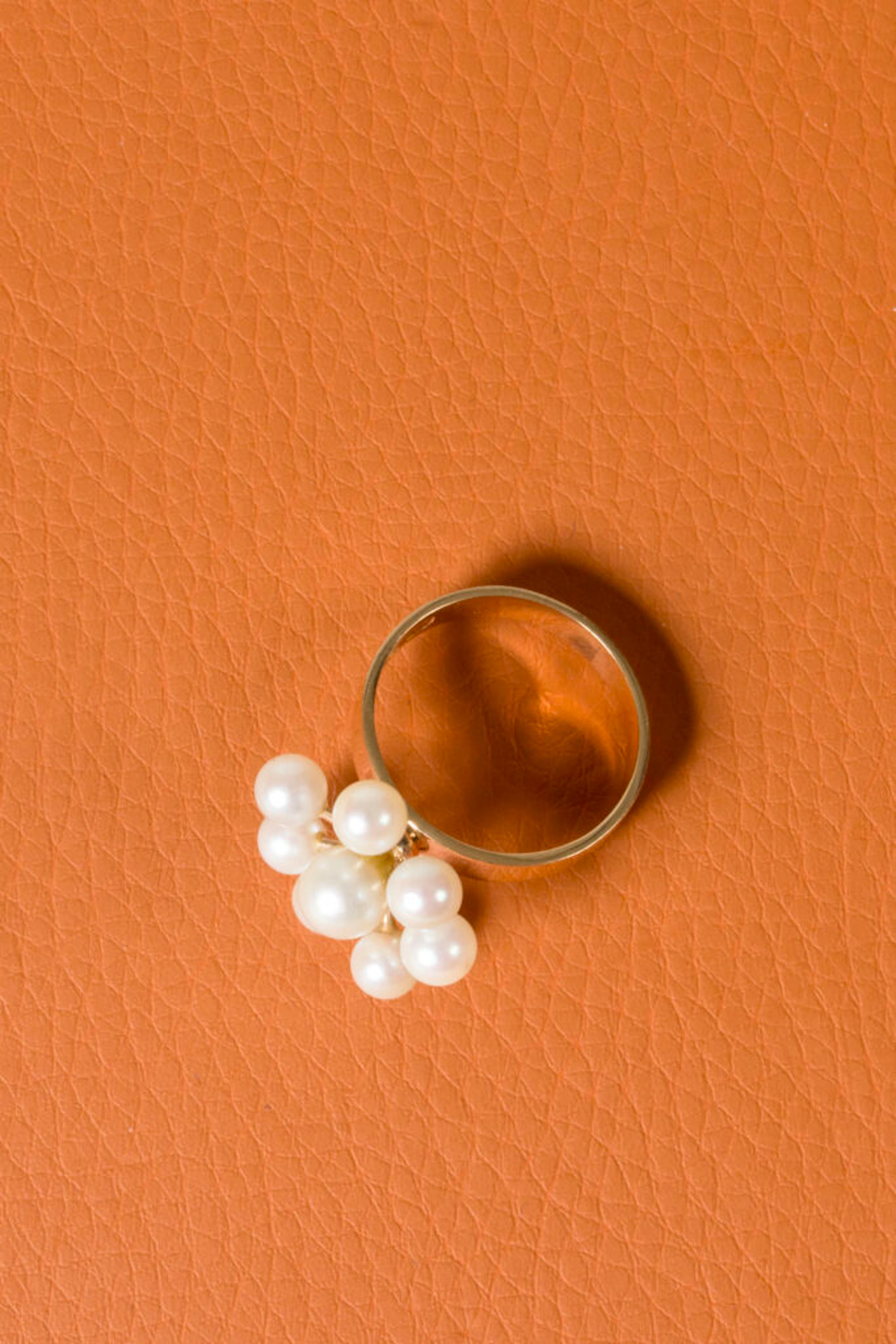 Midcentury Gold and Pearl ring by Osmo Nummila