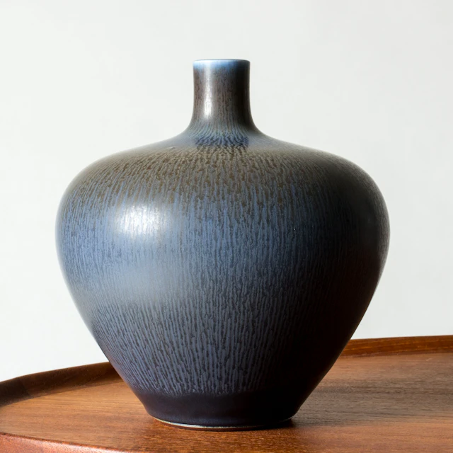 Stoneware vase by Berndt Friberg