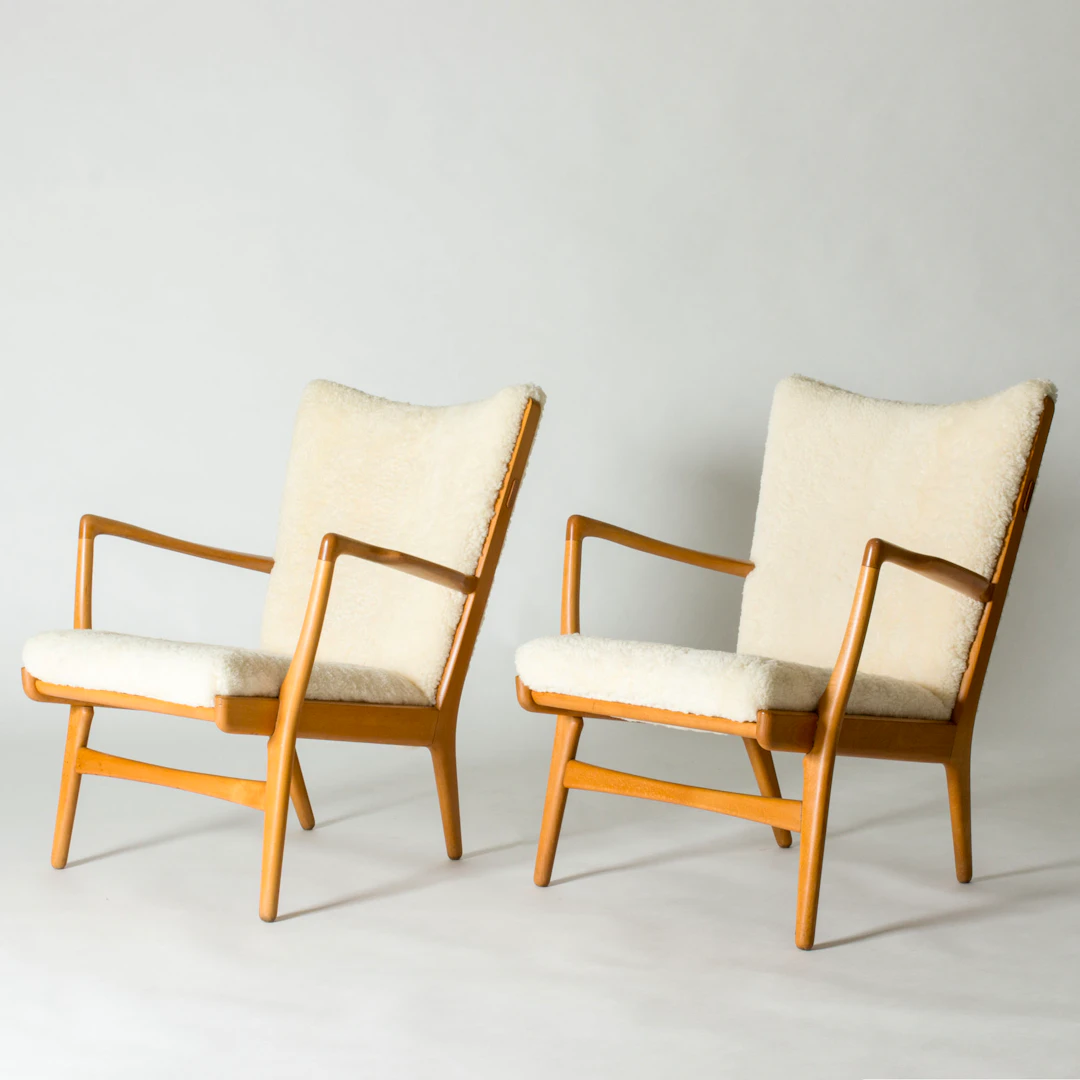 Pair of “AP 16” lounge chairs by Hans J. Wegner