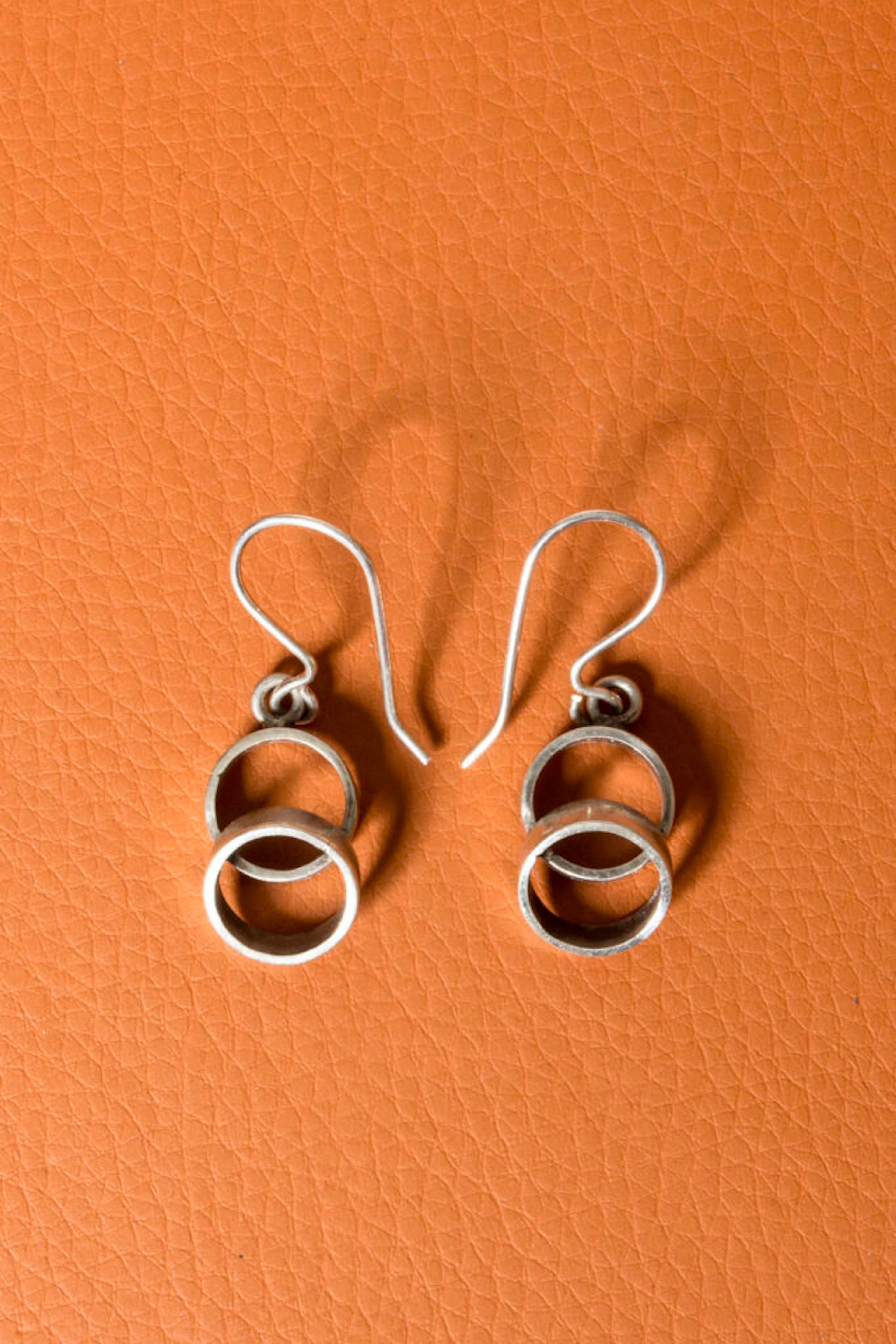 Modernist silver earrings by Cecilia Johansson