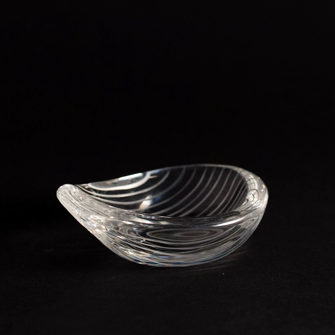 Glass “Kantarelli” bowl by Tapio Wirkkala