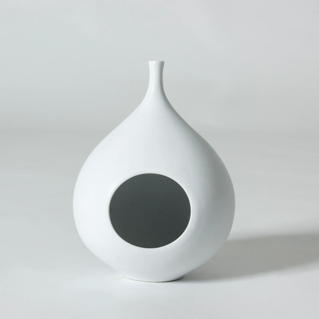 “Pungo” vase by Stig Lindberg