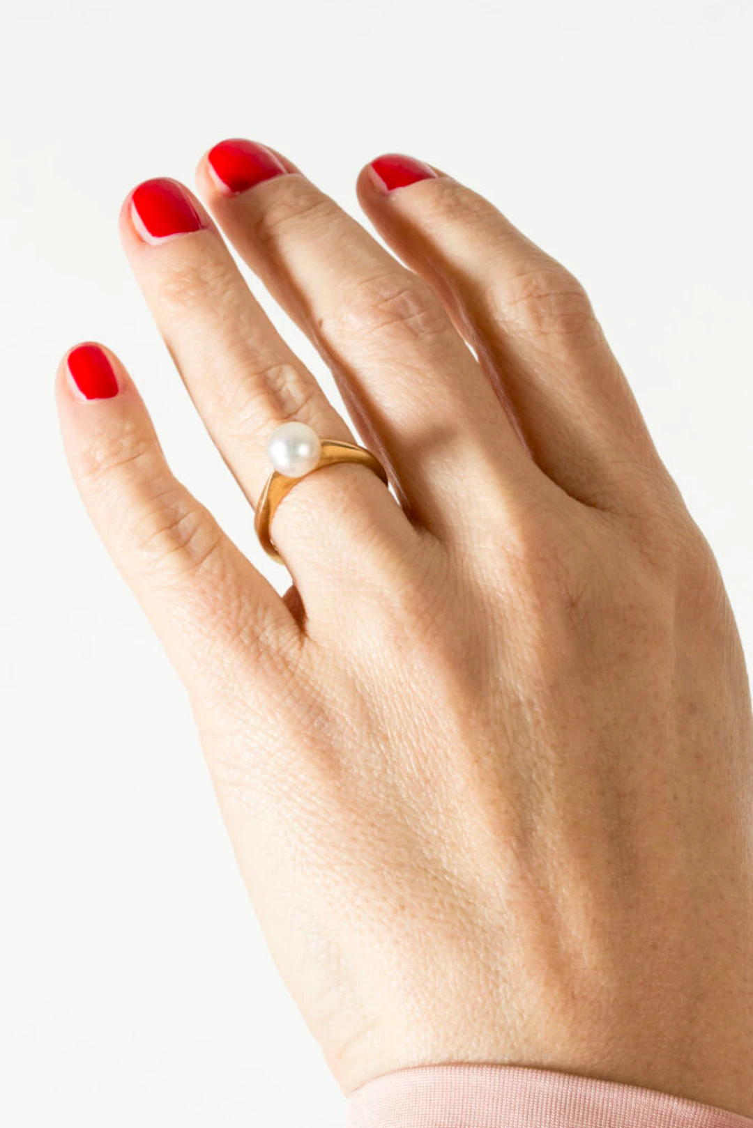 Midcentury gold and pearl ring