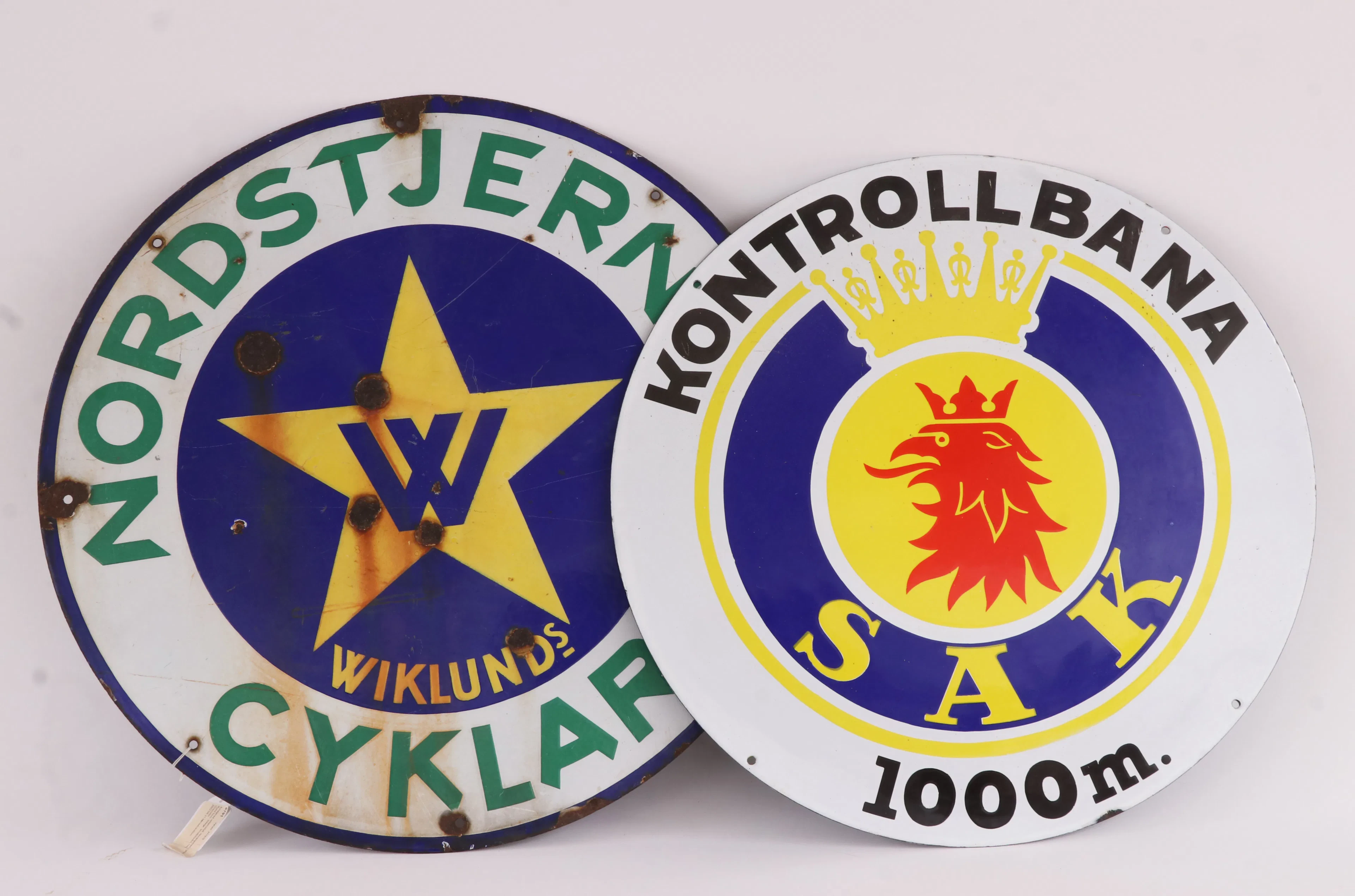Emaljskyltar 2st, "SAK" samt "Nordstjernan"