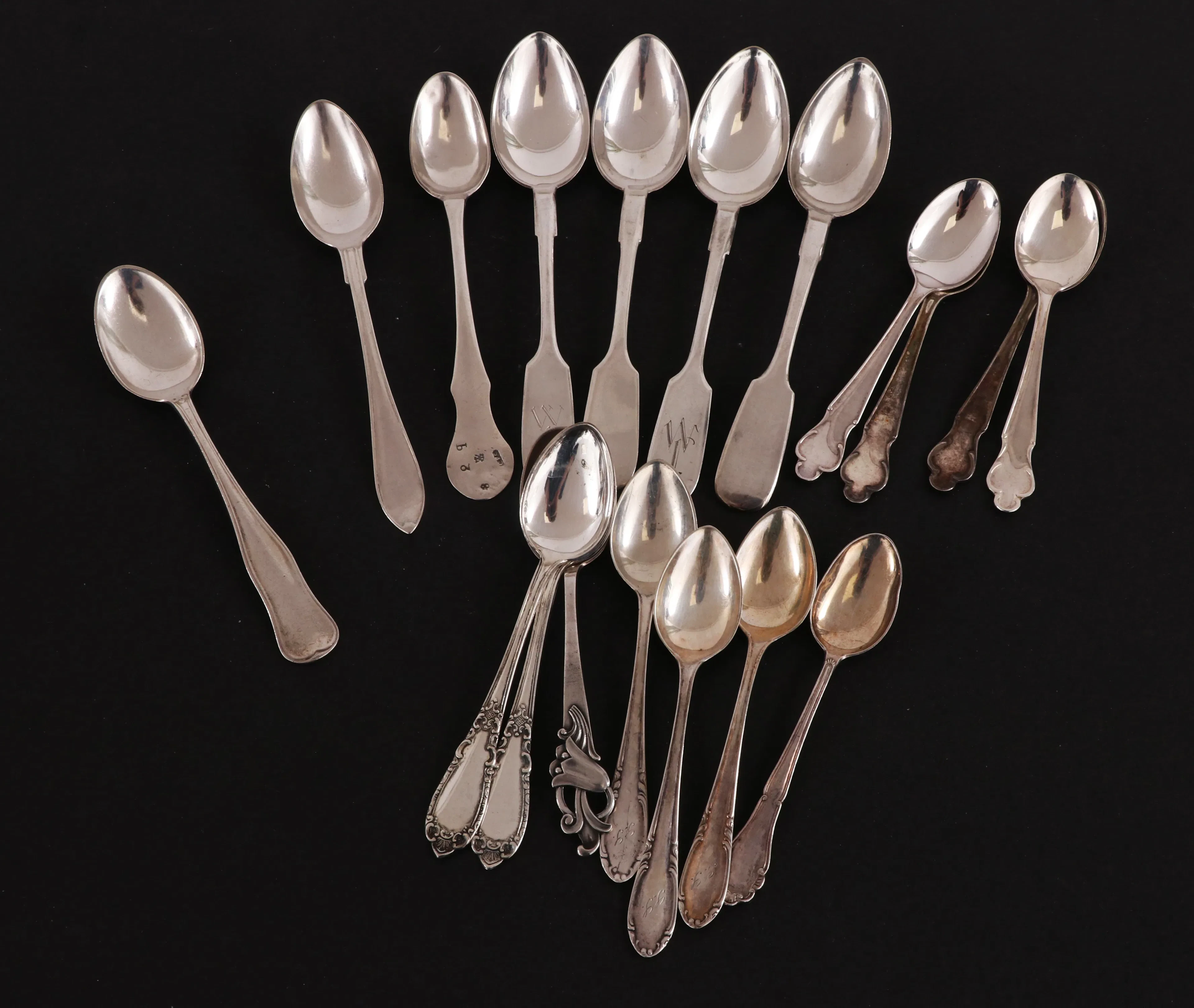 Silver 18 delar, bl.a. 1800-tal
