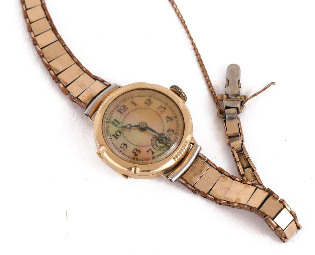 Damarmbandsur i 14k