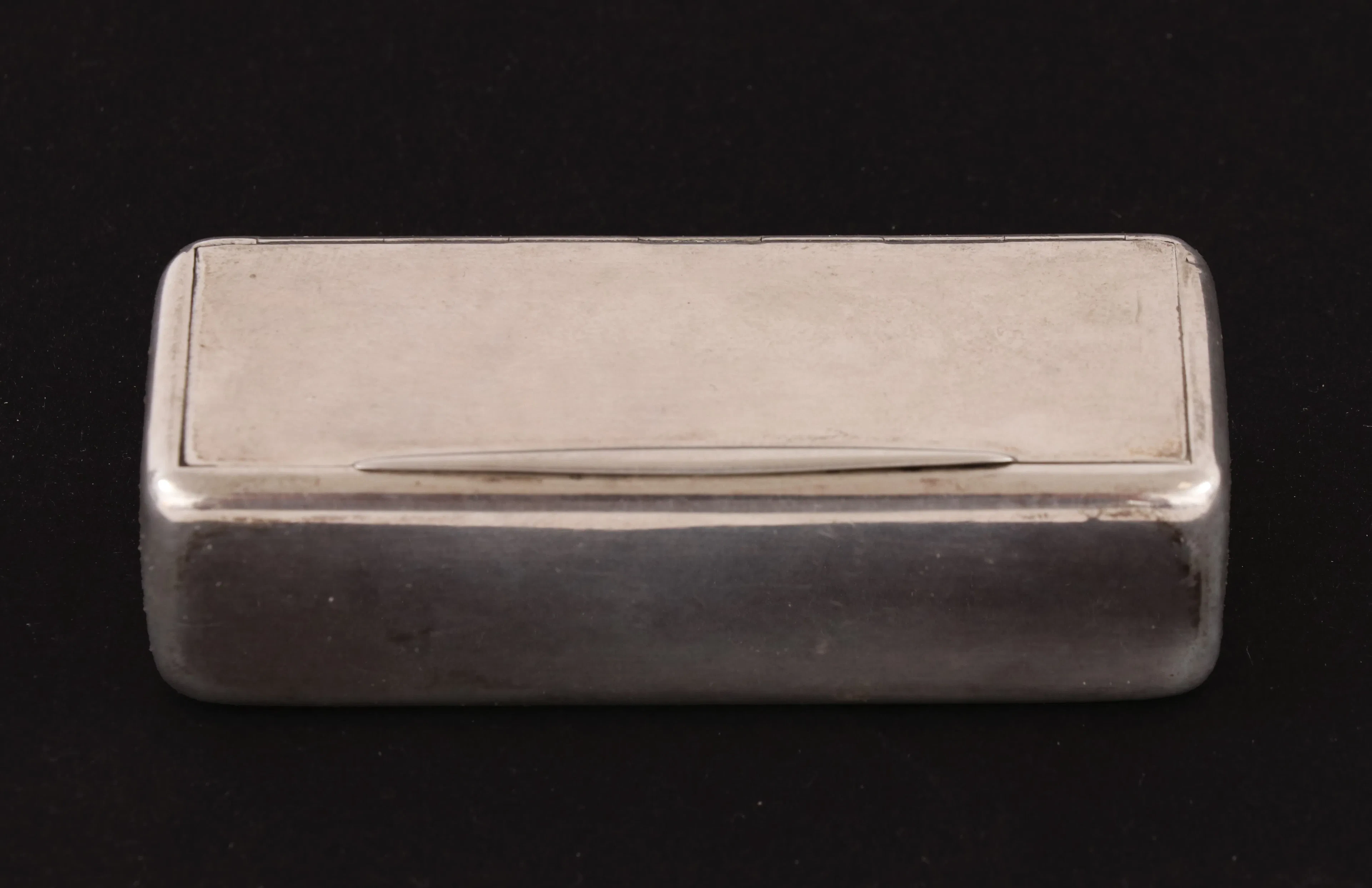 Dosa med lock, silver, 1876