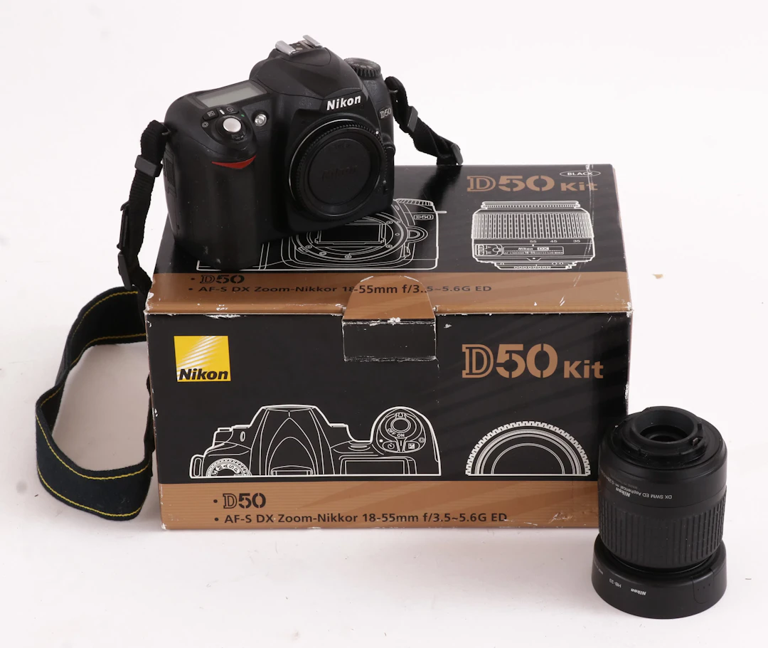 Systemkamera, Nikon D50