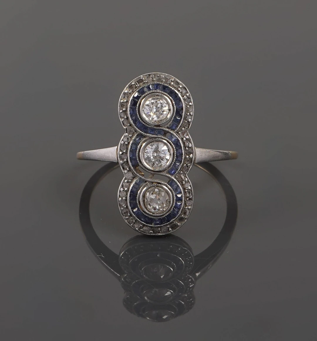 18k yellow and white gold ring (750 parts per thousand) set - Lot 138