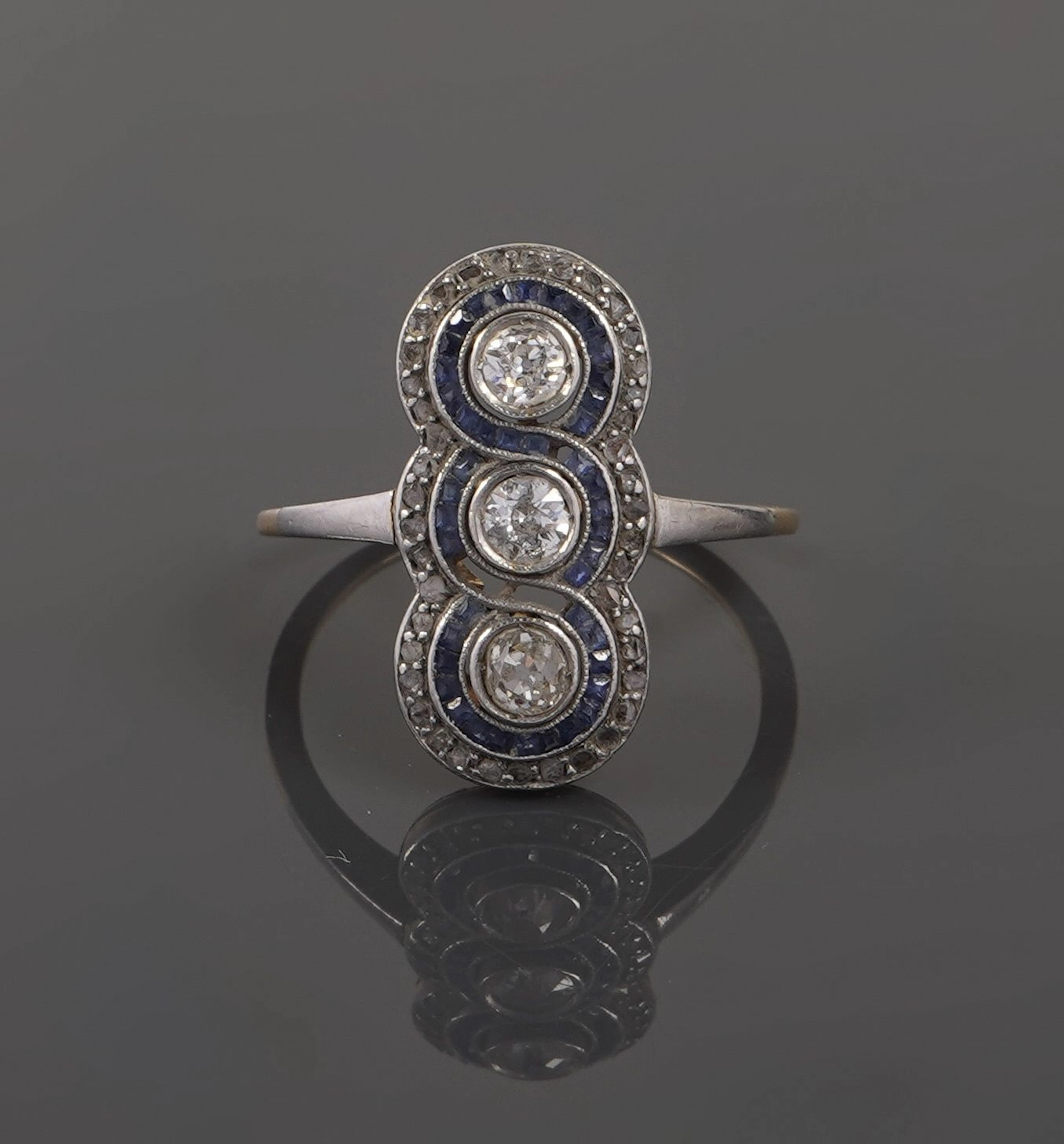 18k yellow and white gold ring (750 parts per thousand) set - Lot 138