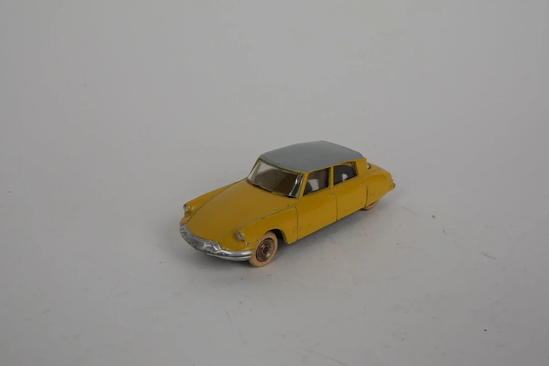 DINKY TOYS - FRANCE (1) - Lot 245
