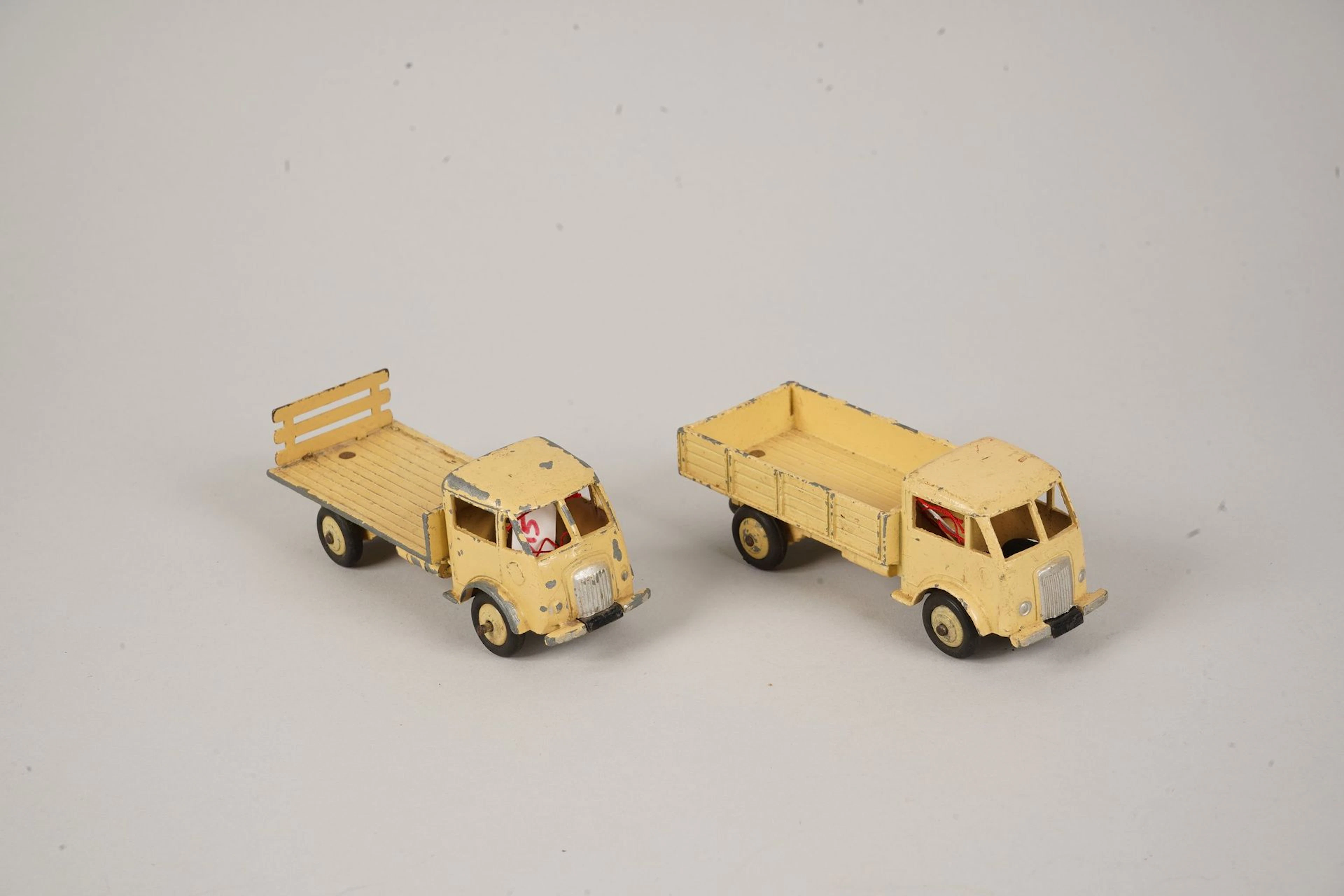 DINKY TOYS - FRANCE (2) - Lot 213