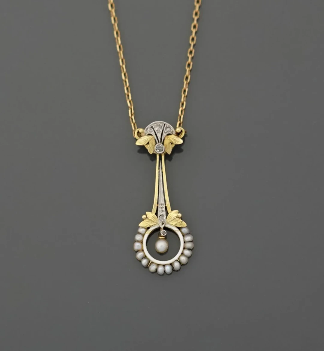 An 18k gold (750) chain necklace with a forçat link design, - Lot 165
