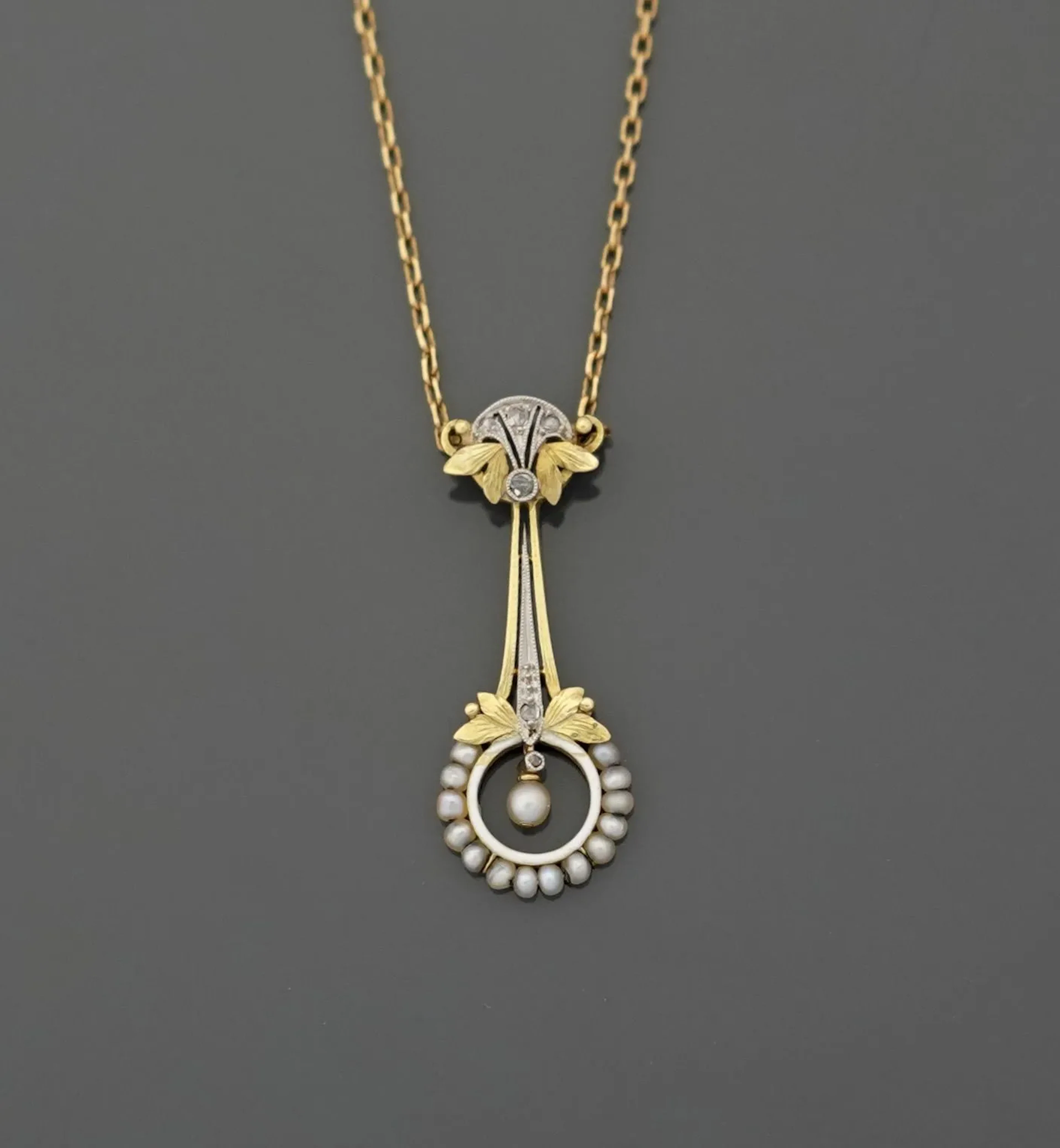 An 18k gold (750) chain necklace with a forçat link design, - Lot 165