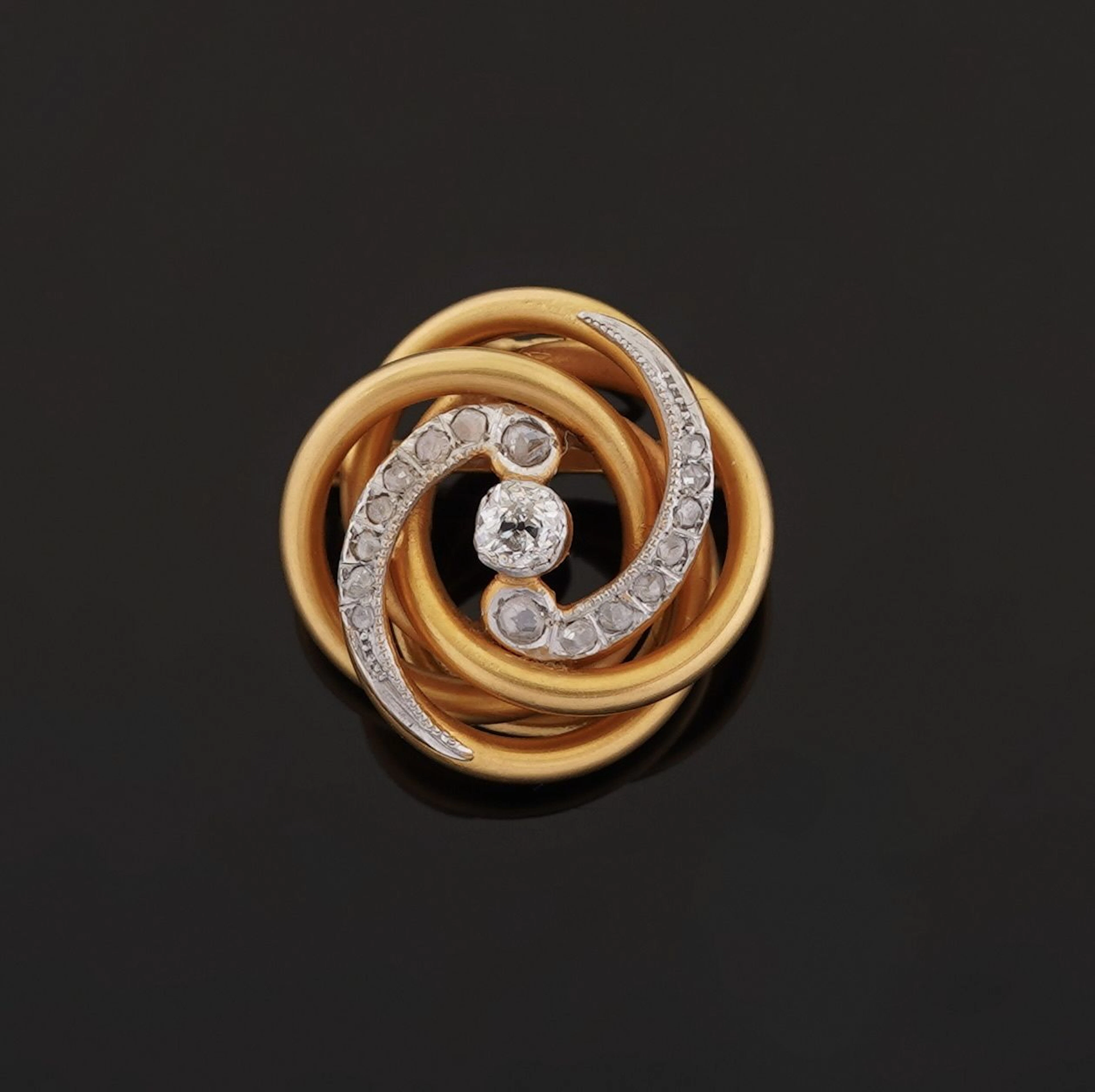 A 18k yellow and white gold (750) tourbillon pendant chain f - Lot 144