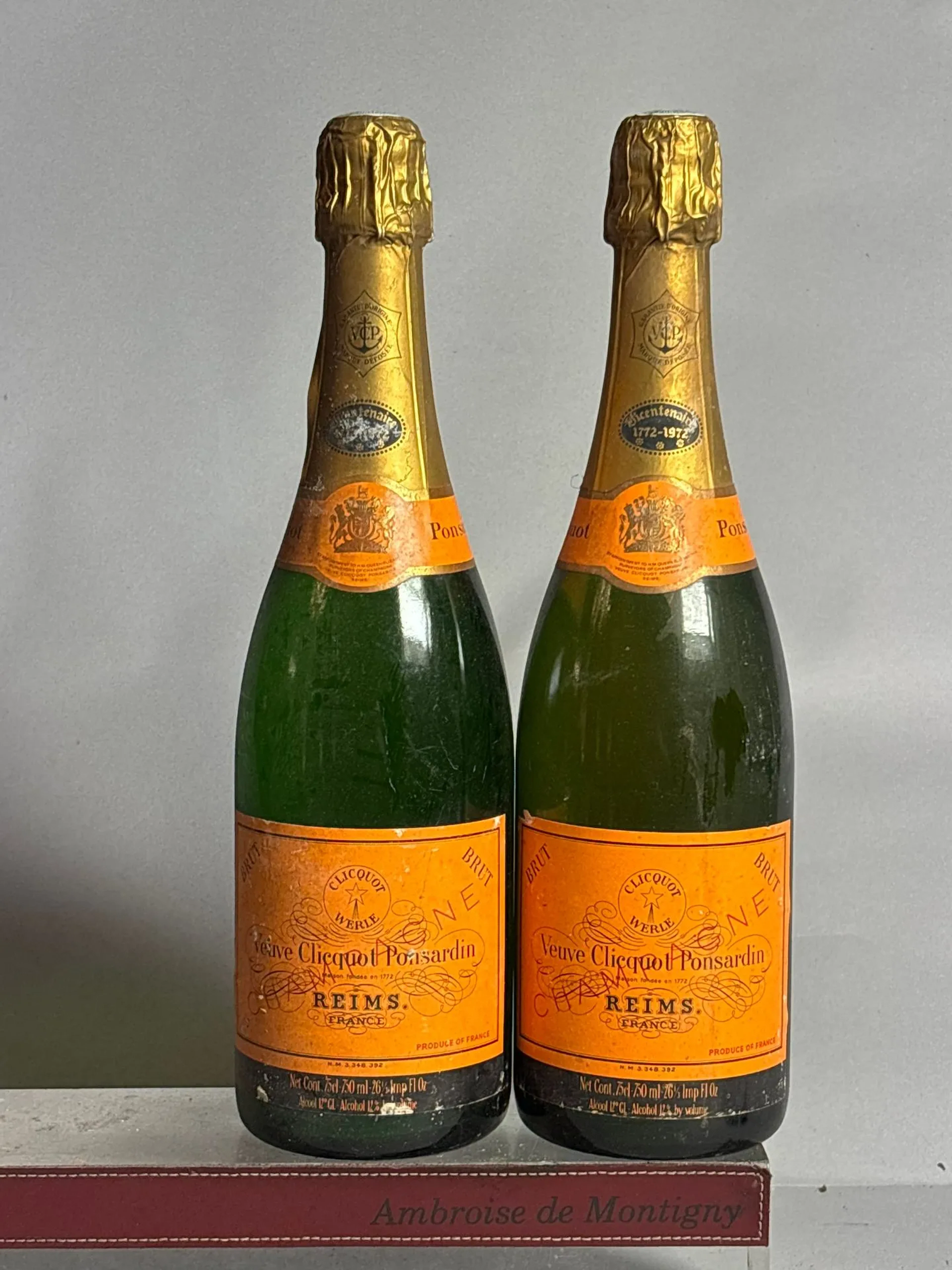 2 Bottles of VEUVE CLICQUOT CHAMPAGNE - Lot 19