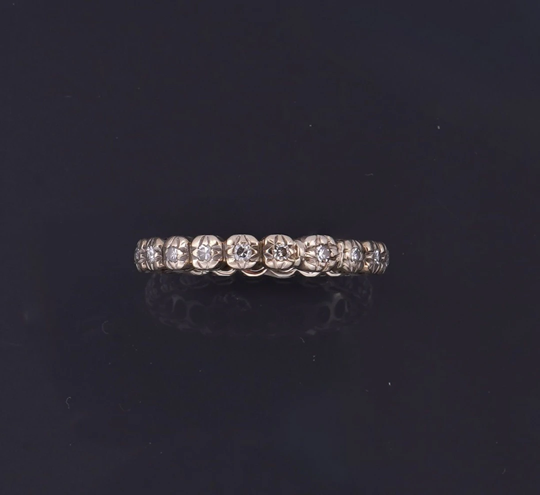 18K white gold wedding band (750 fineness) set with 21 diamo - Lot 227