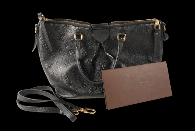 Louis VUITTON - Lot 30