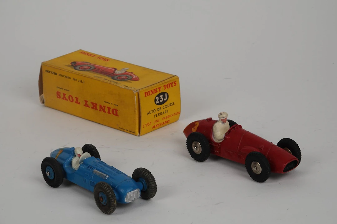 DINKY TOYS - FRANCE (2) - Lot 224