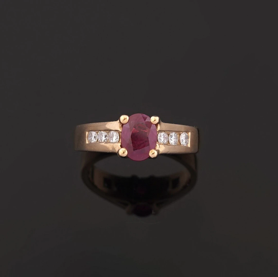 18k yellow gold ring (750 parts per thousand) set with an ov - Lot 295