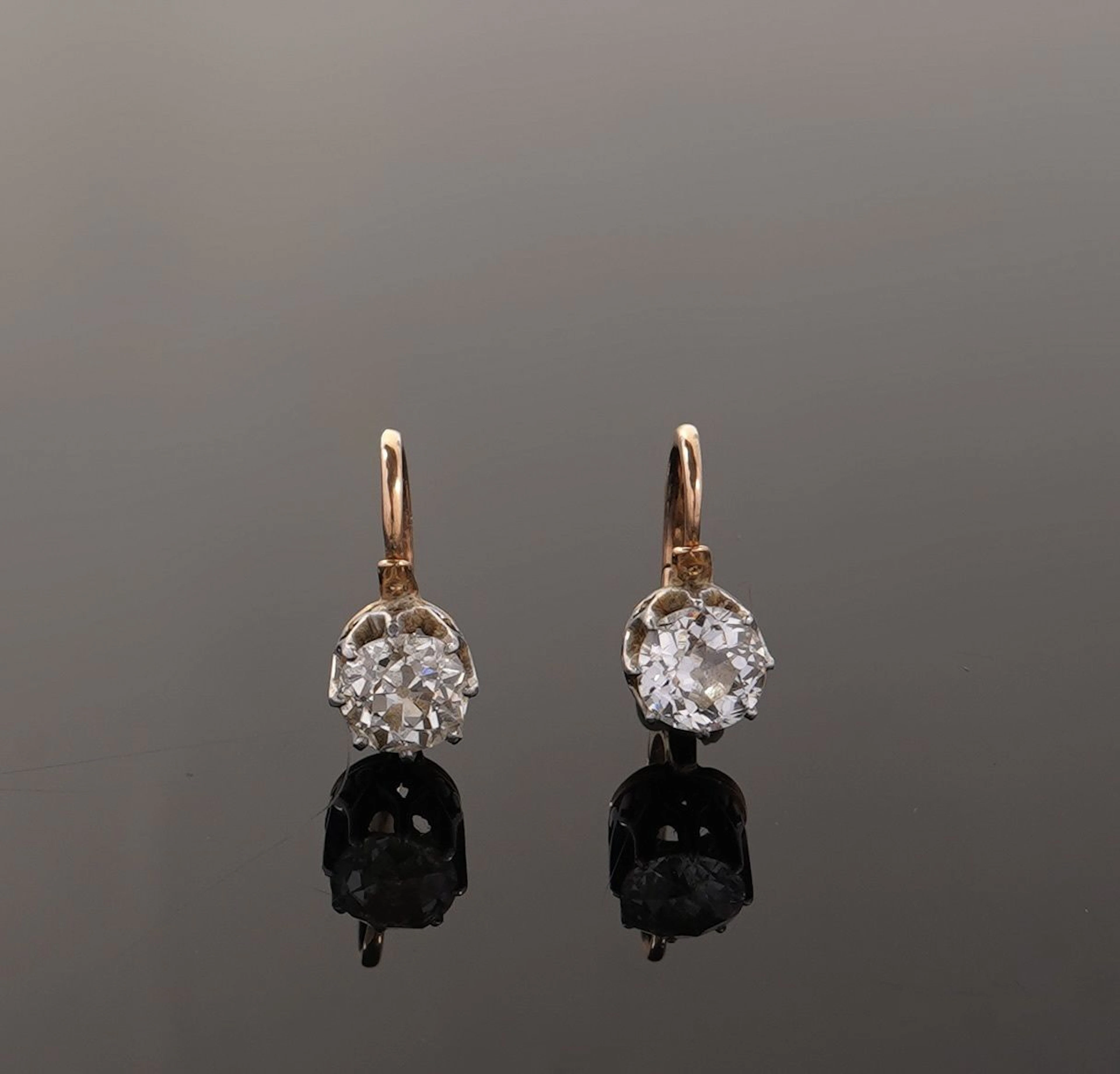 Pair of 18k yellow gold (750) hoop earrings, adorned with an - Lot 245
