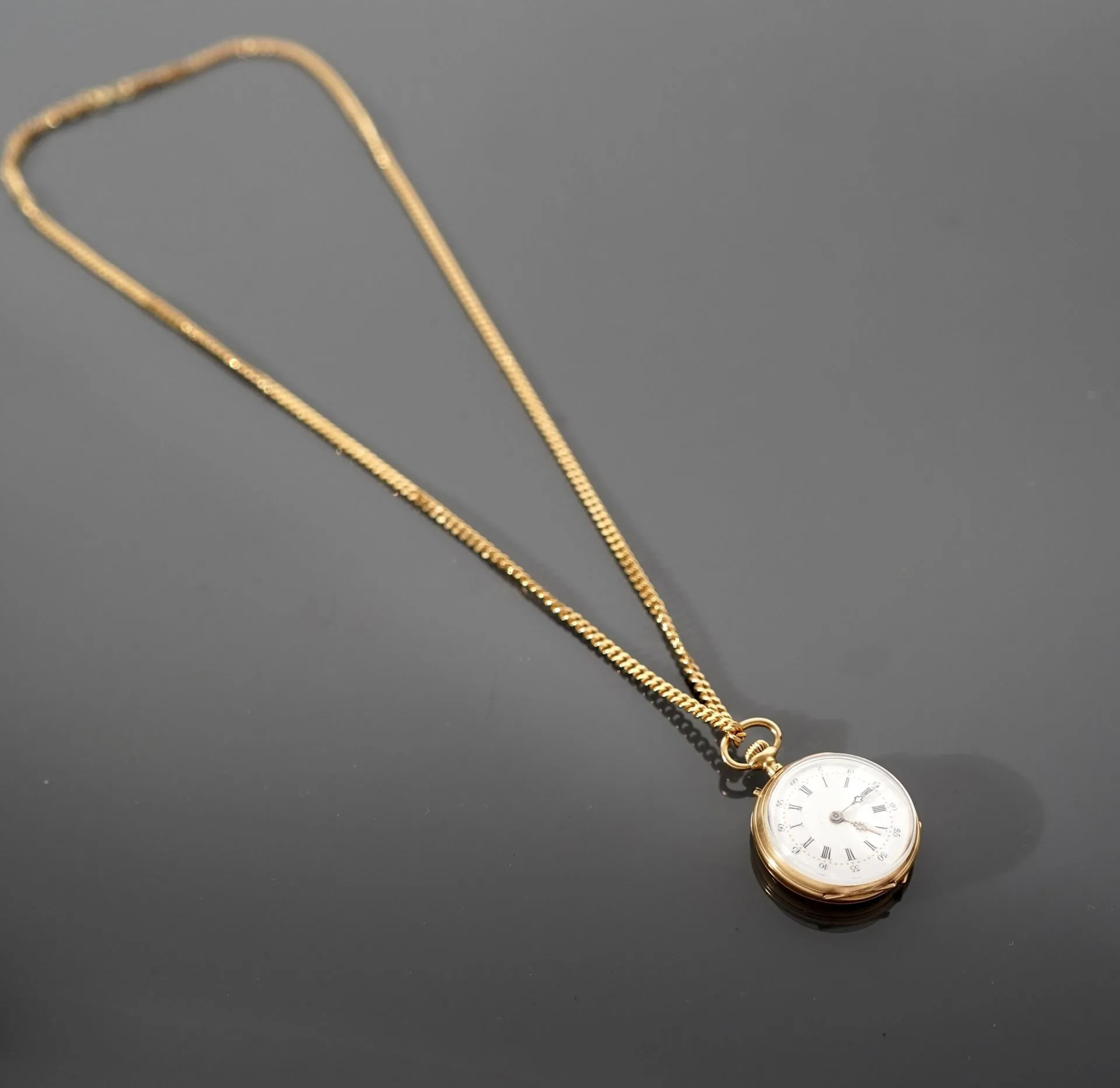 Collar watch in 18K yellow gold 750 thousandths with mechani - Lot 391
