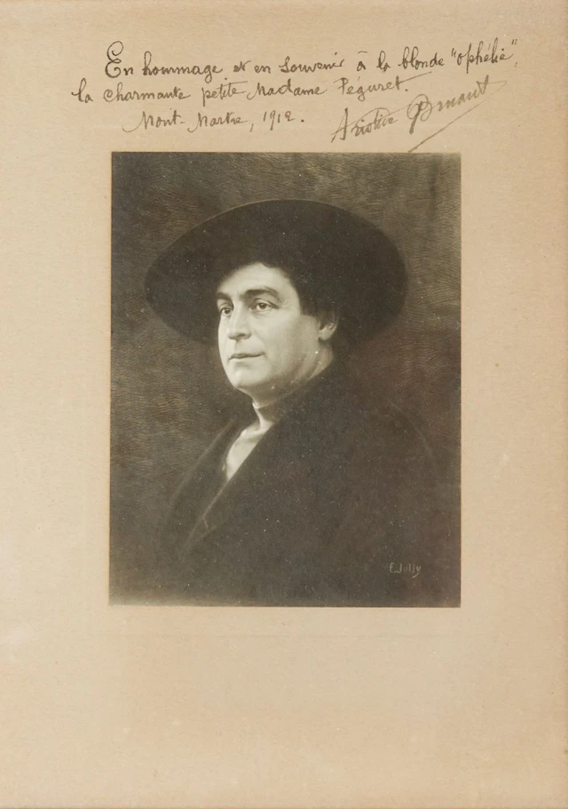 Vintage photograph of Aristide Bruant mounted on paper beari - Lot 220