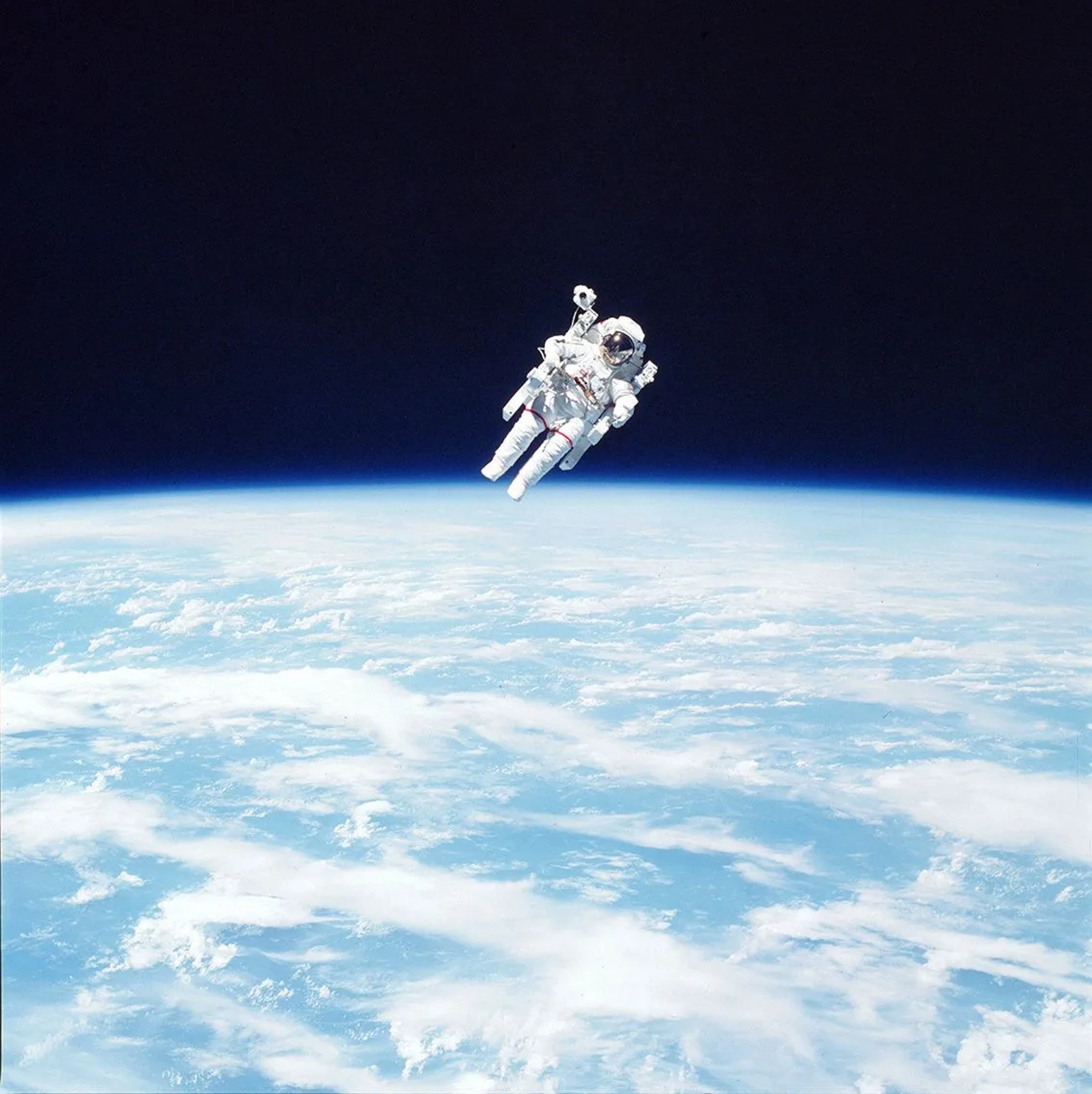 Historic photograph. Extraordinary view of astronaut Bruce M - Lot 171
