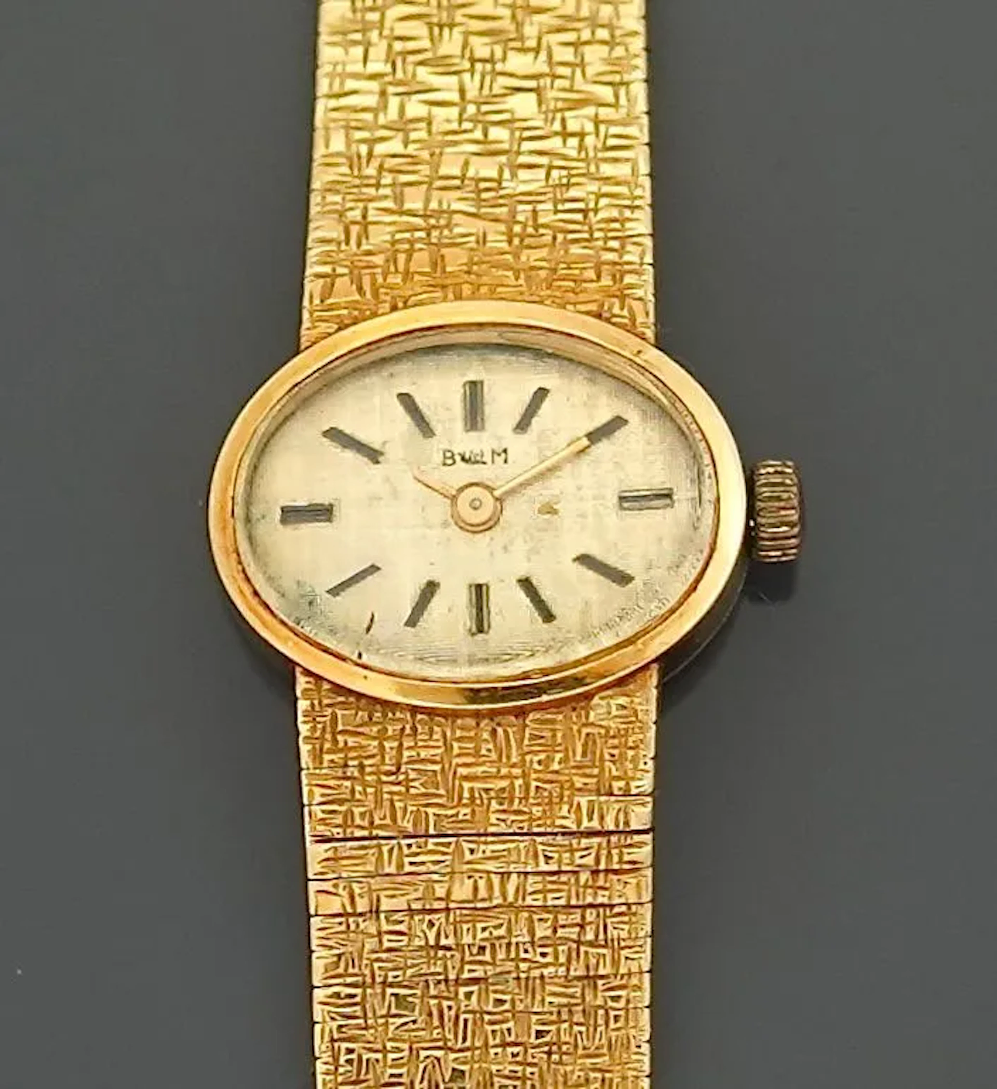 Ladies' watch in 18K yellow gold 750 thousandths with mechan - Lot 400