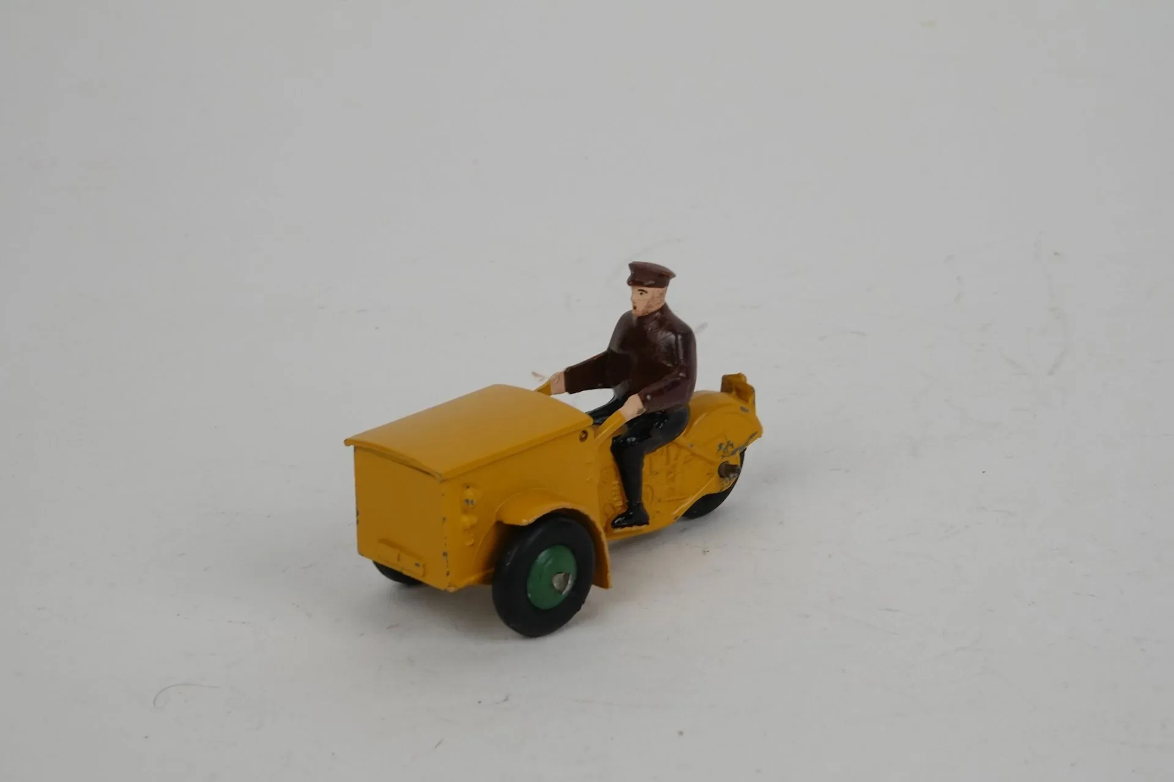 DINKY TOYS - FRANCE (1) - Lot 223