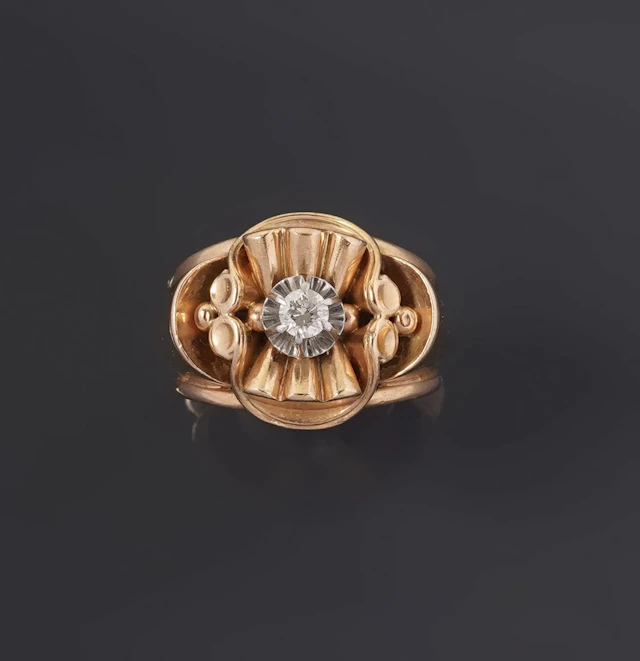 18k yellow gold (750) Tank ring with a scroll and gadroons d - Lot 172