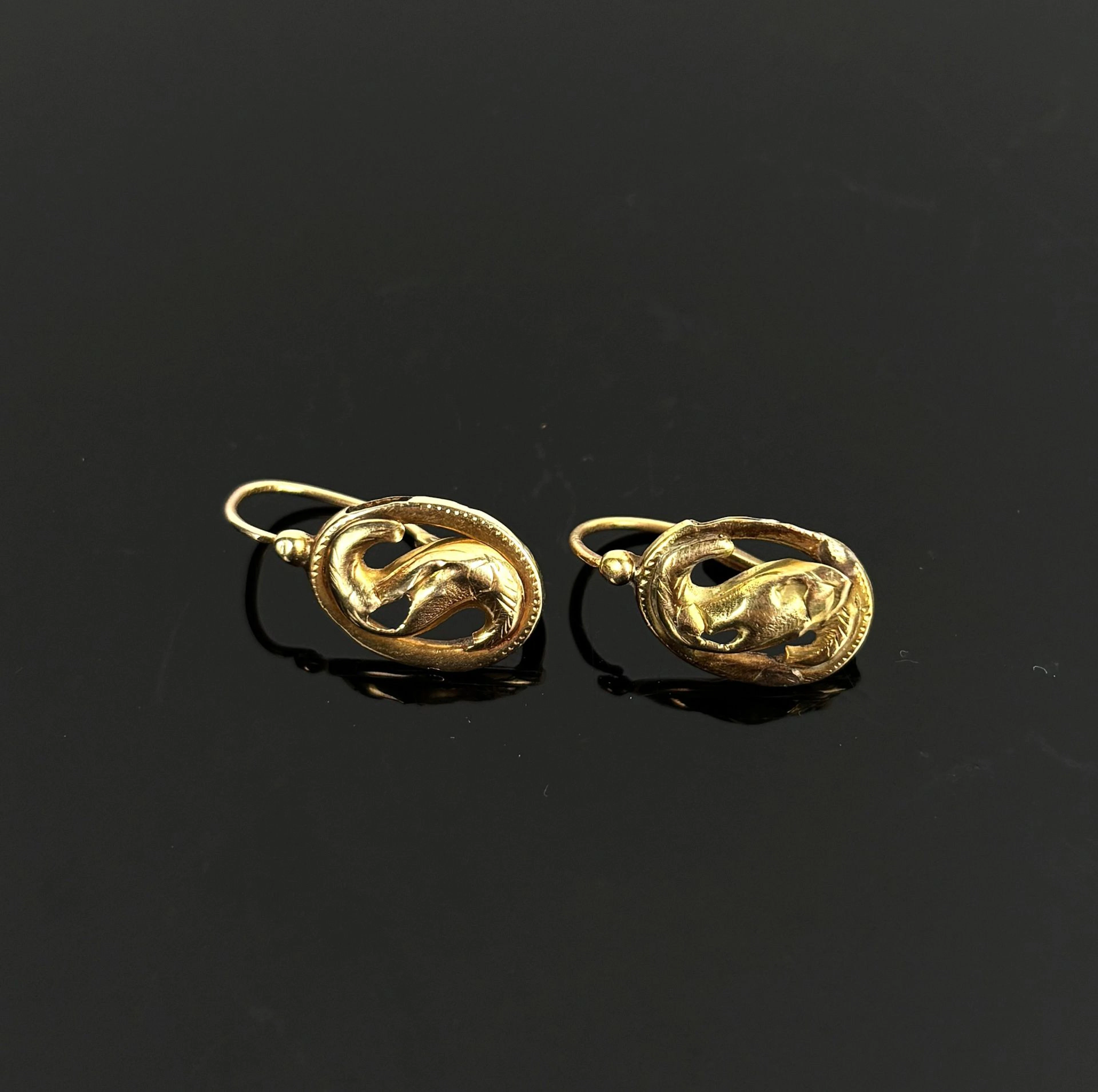 A pair of 18k yellow gold (750) openwork dormeuse earrings f - Lot 165