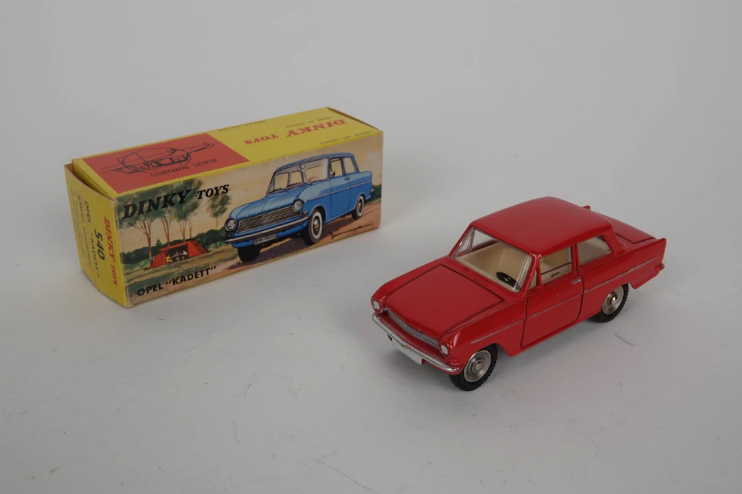 DINKY TOYS - FRANCE (1) - Lot 253